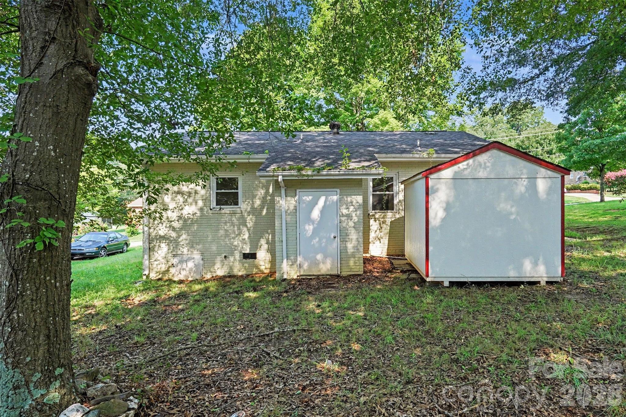 1328 Newton Street — Shelby