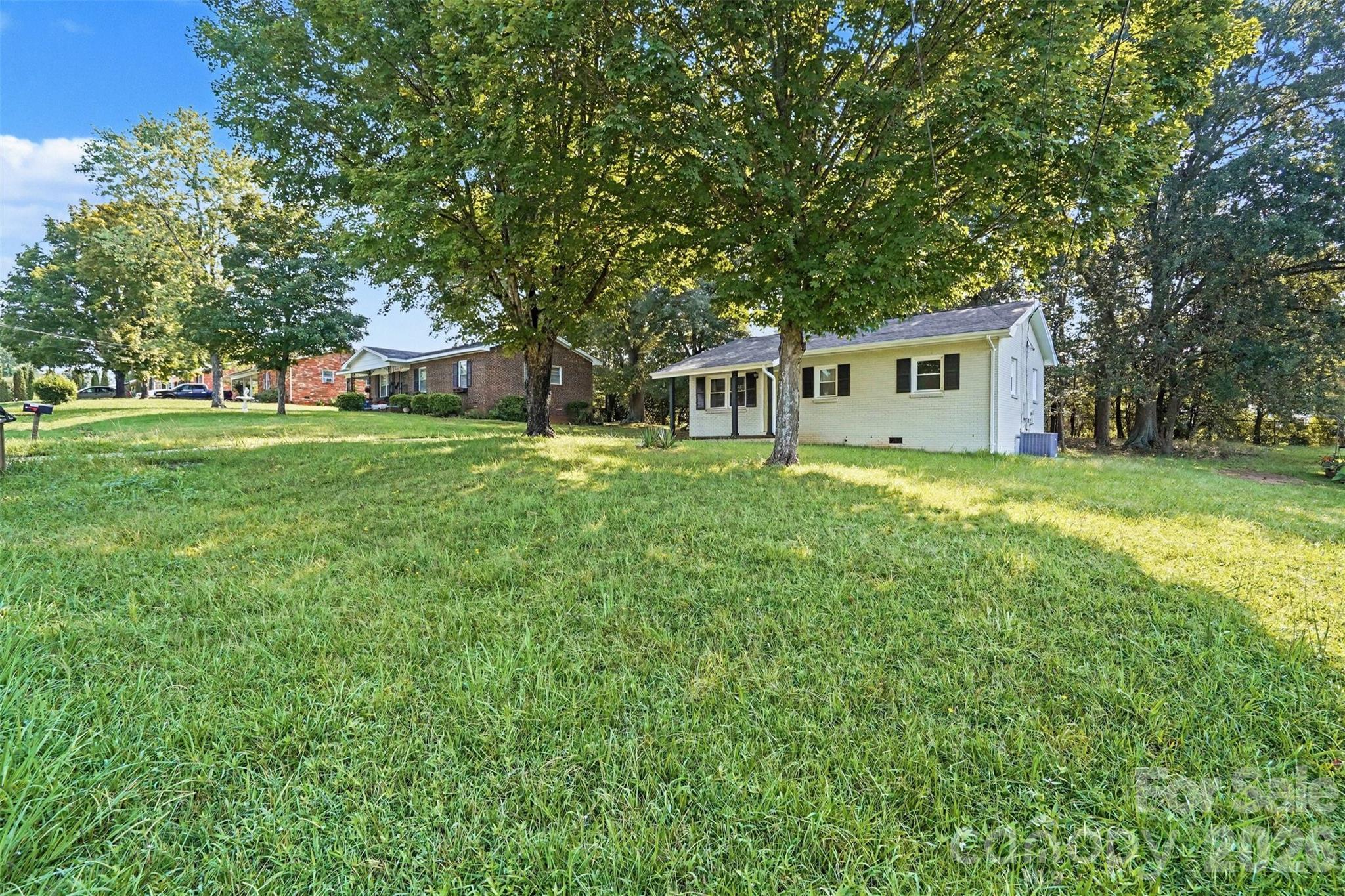 1328 Newton Street — Shelby