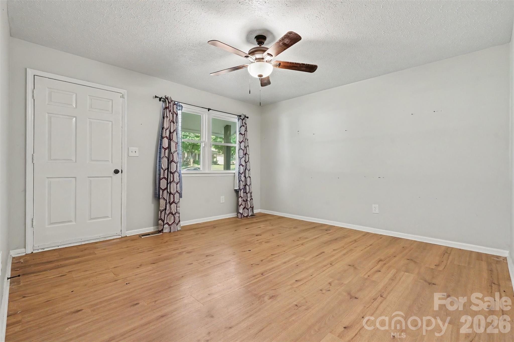 1328 Newton Street — Shelby