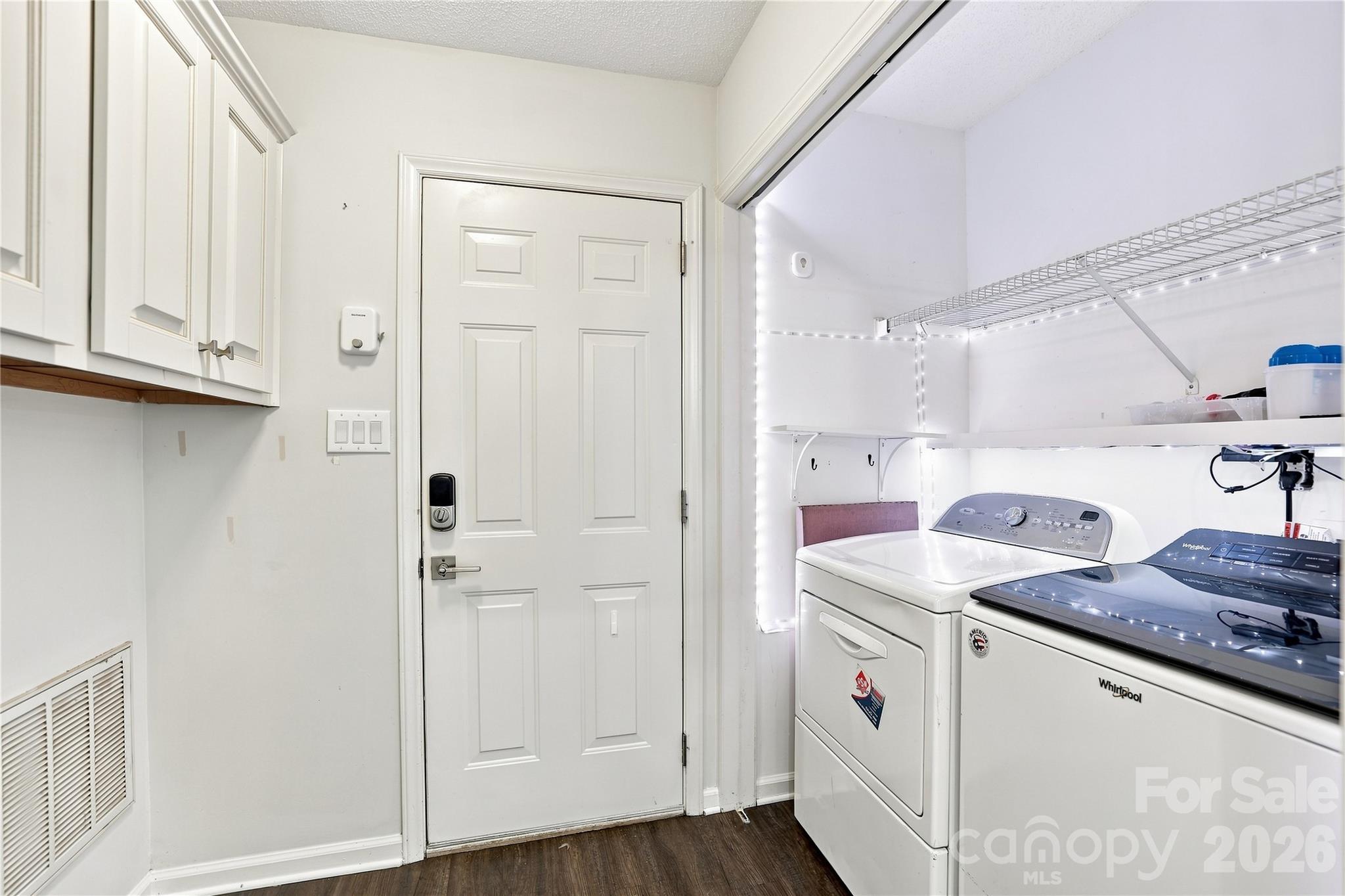 9101 E Orchard Lane — Charlotte