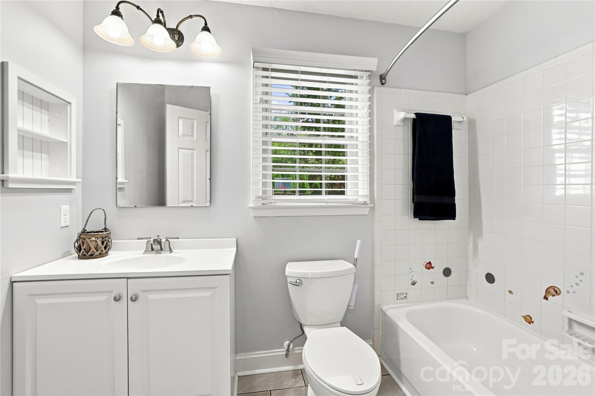 9101 E Orchard Lane — Charlotte