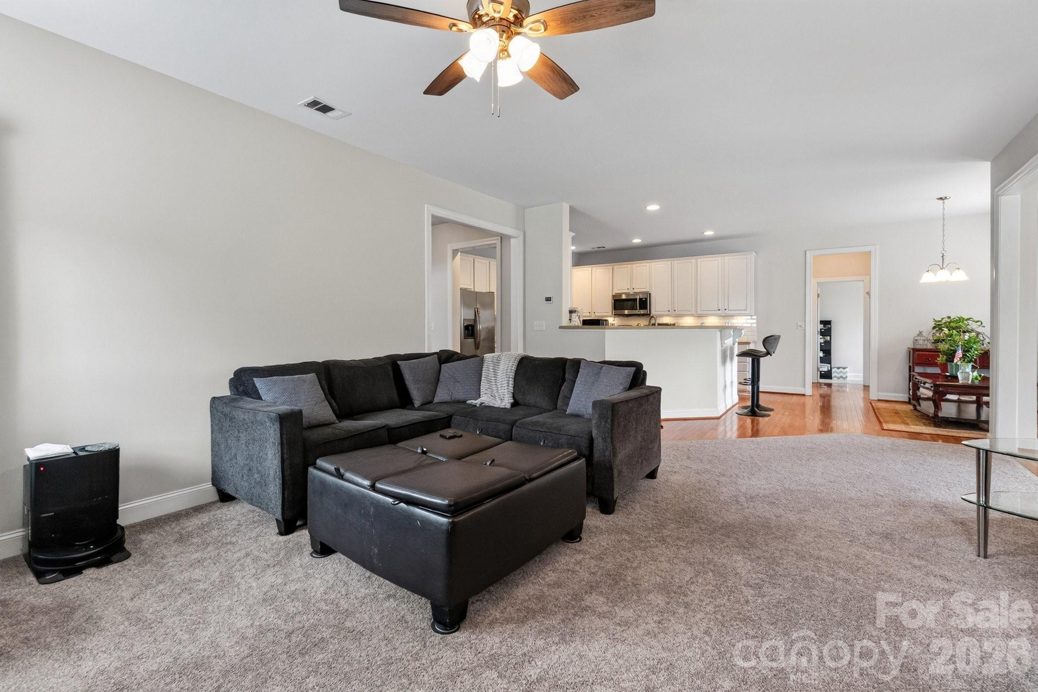 127 Corona Circle — Mooresville