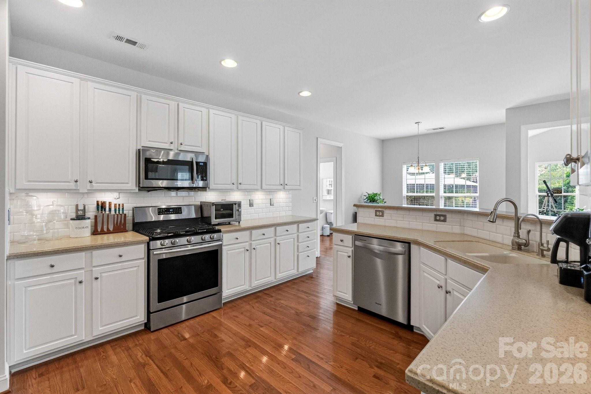 127 Corona Circle — Mooresville