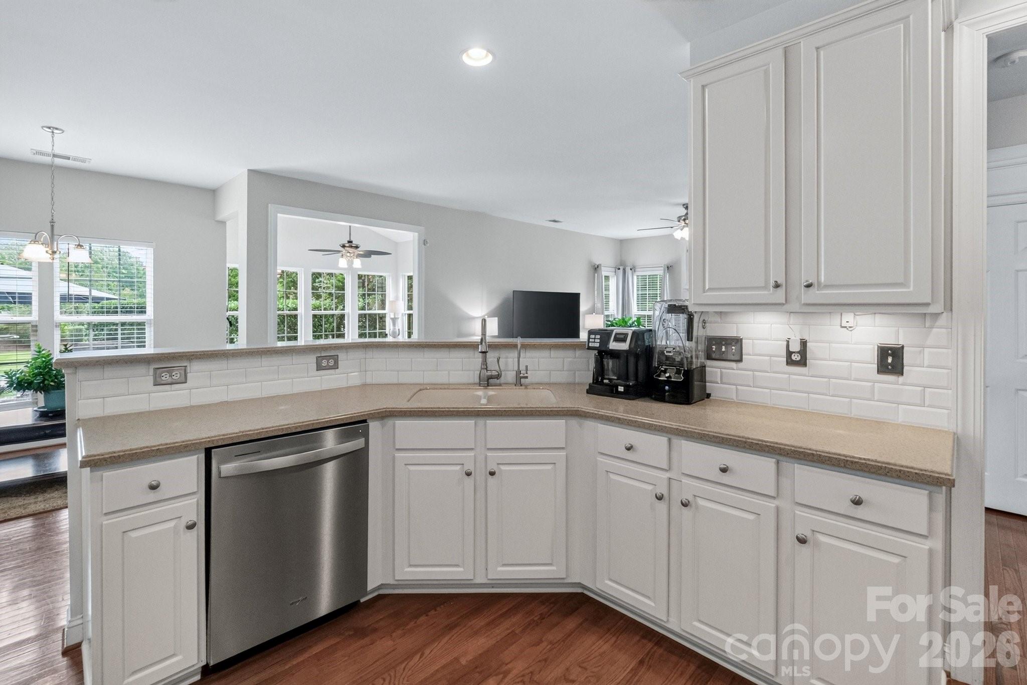 127 Corona Circle — Mooresville