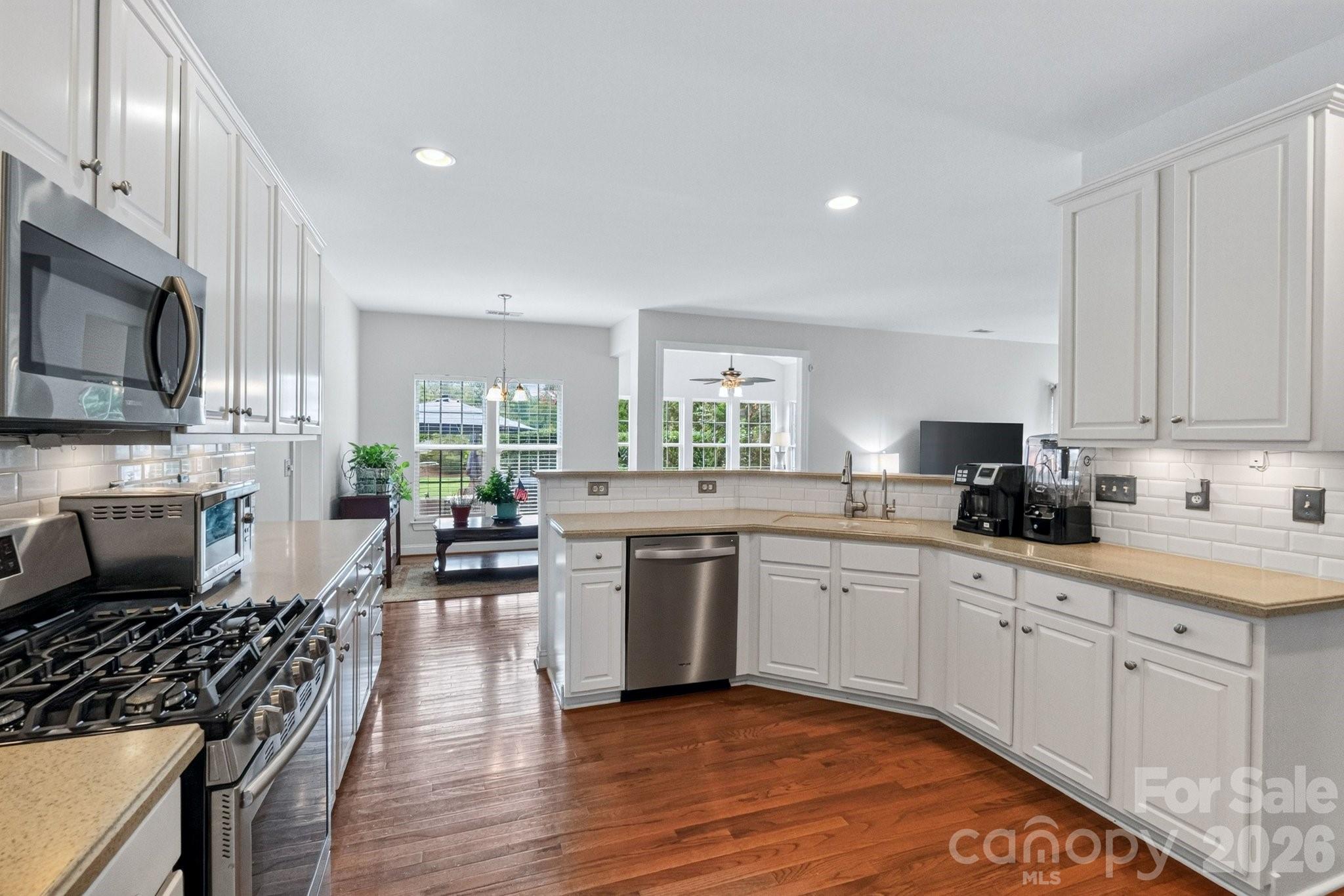 127 Corona Circle — Mooresville