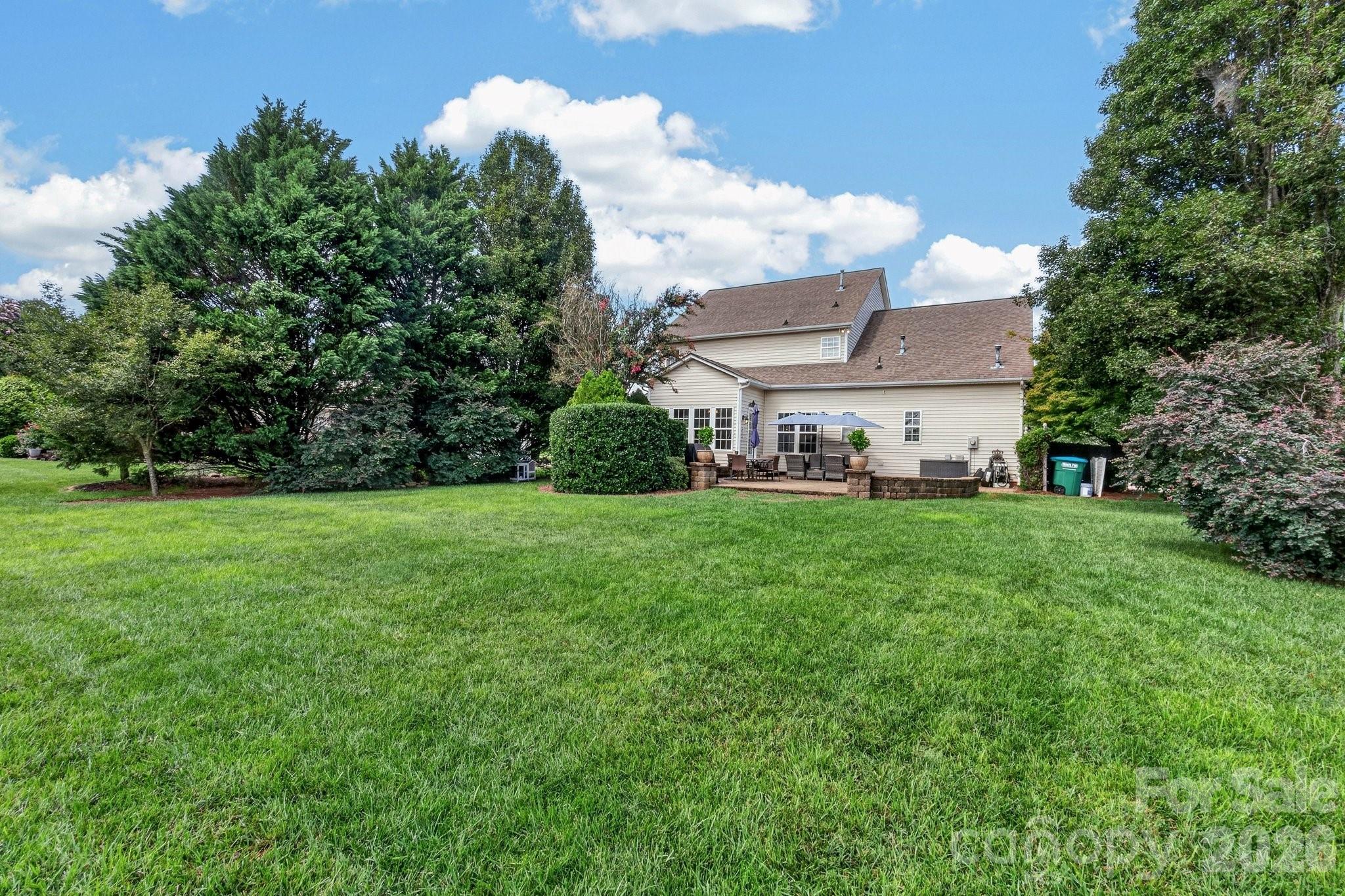 127 Corona Circle — Mooresville