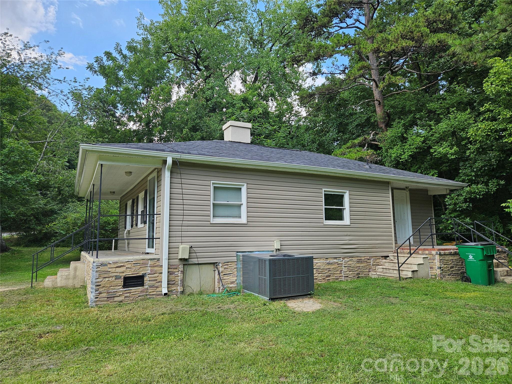 3010 Capitol Drive — Charlotte