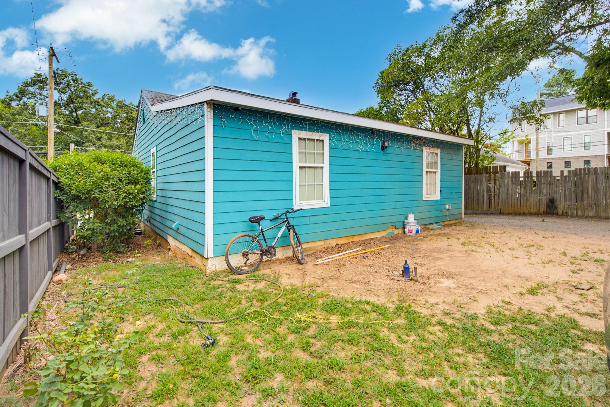 4113 S Tryon Street — Charlotte