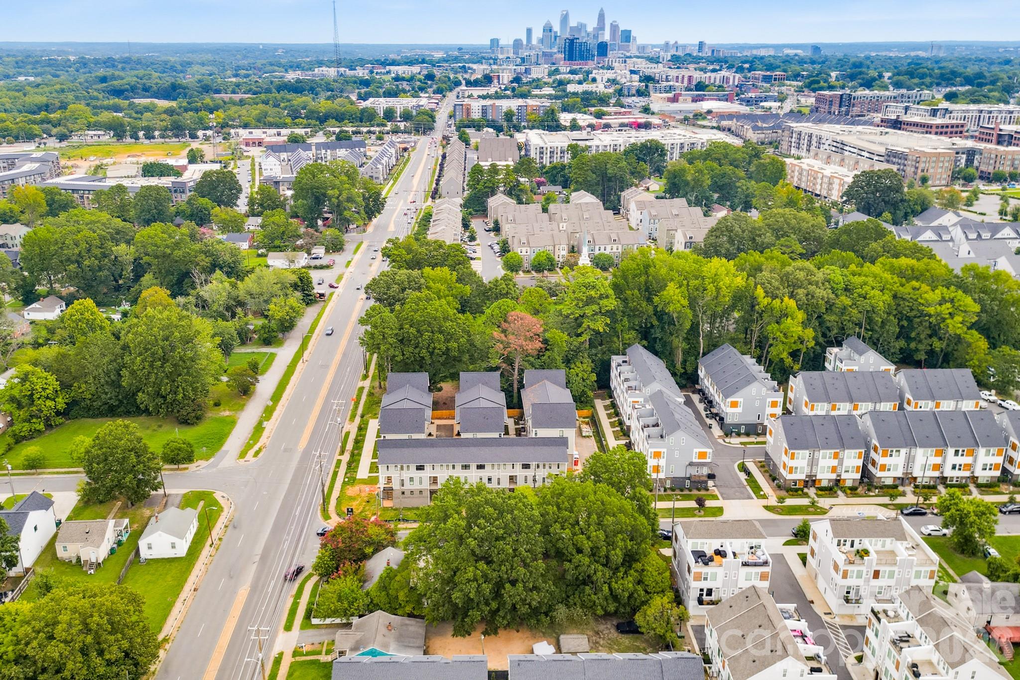 4113 S Tryon Street — Charlotte