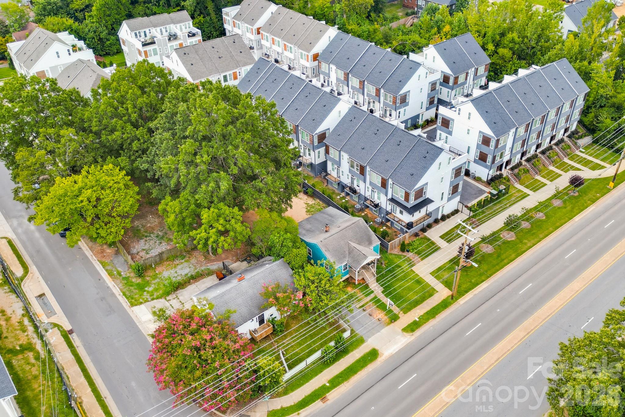4113 S Tryon Street — Charlotte