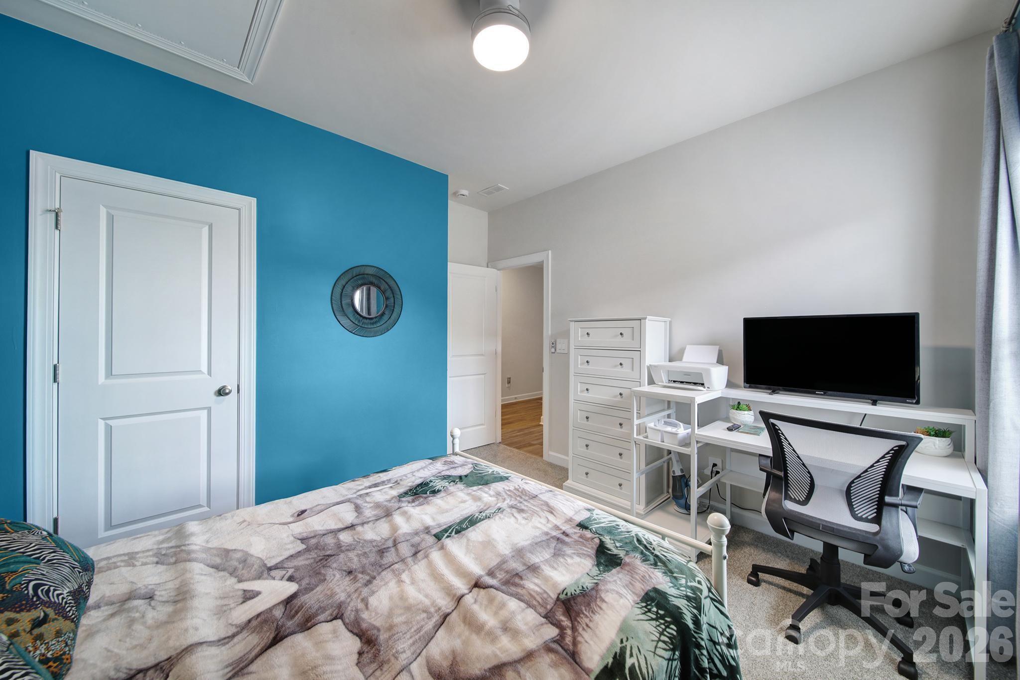 1117 Alicante Avenue — Charlotte