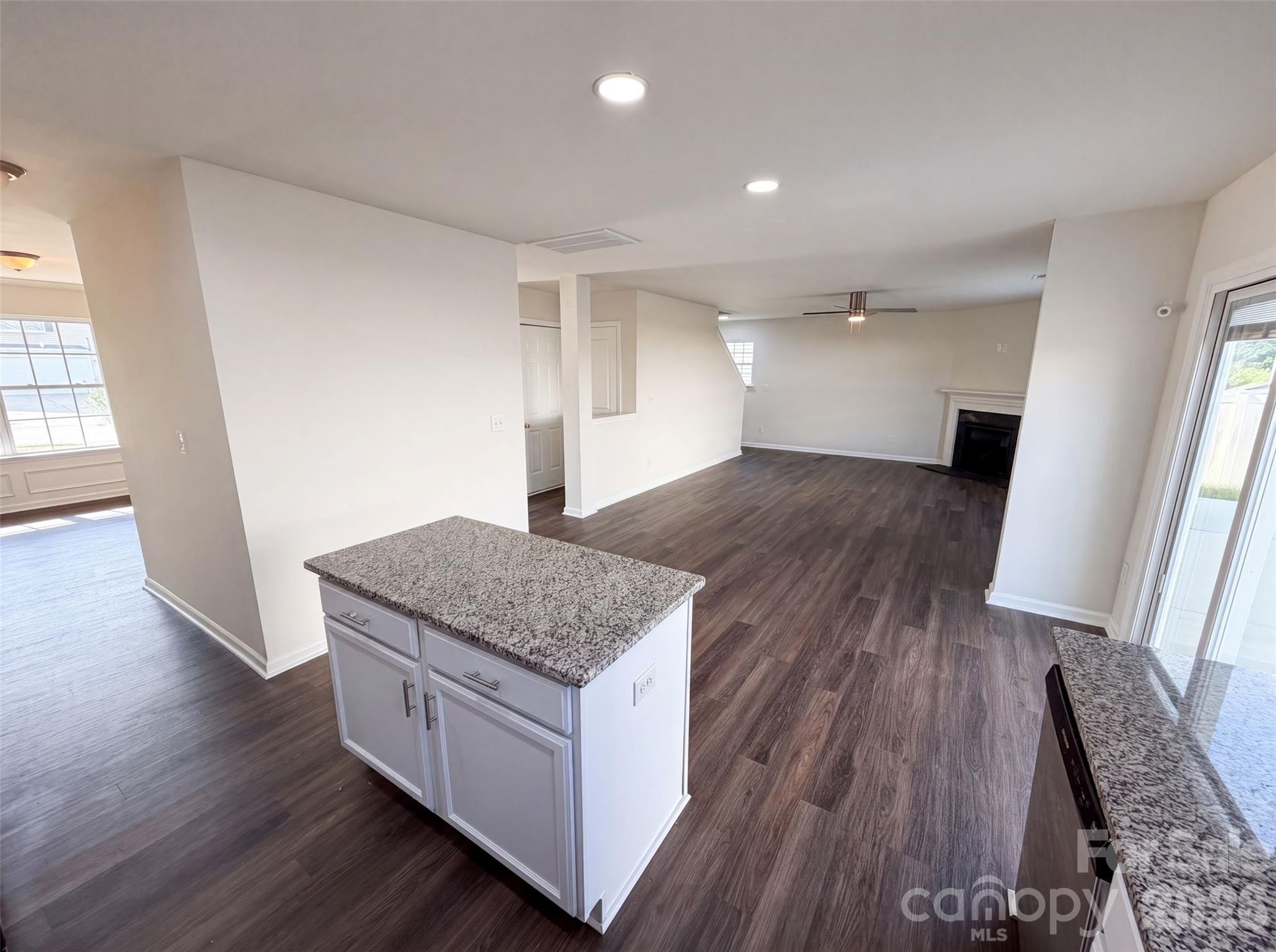 9833 Wardley Drive — Charlotte
