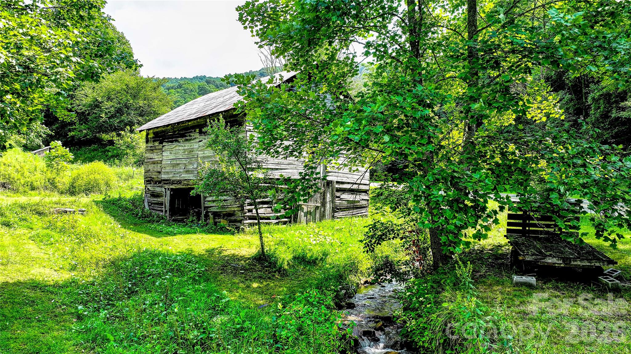 1213 Roaring Fork Road — Mars Hill