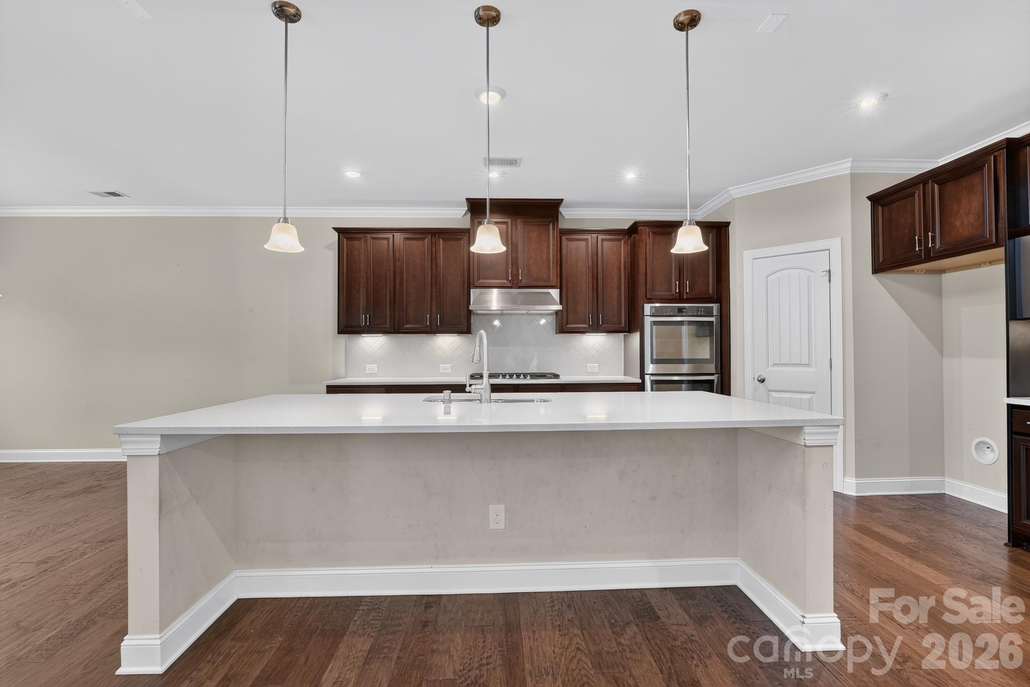15319 Venezia Lane — Huntersville