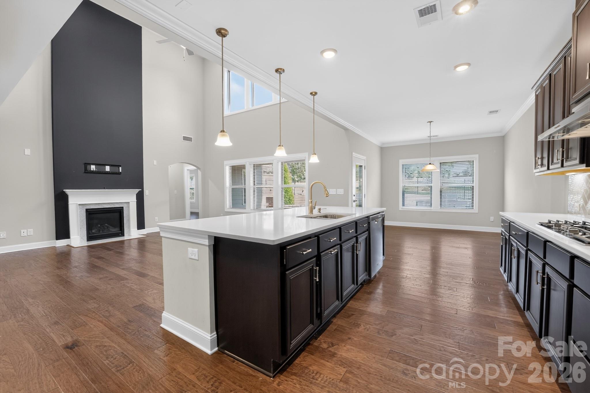 15319 Venezia Lane — Huntersville