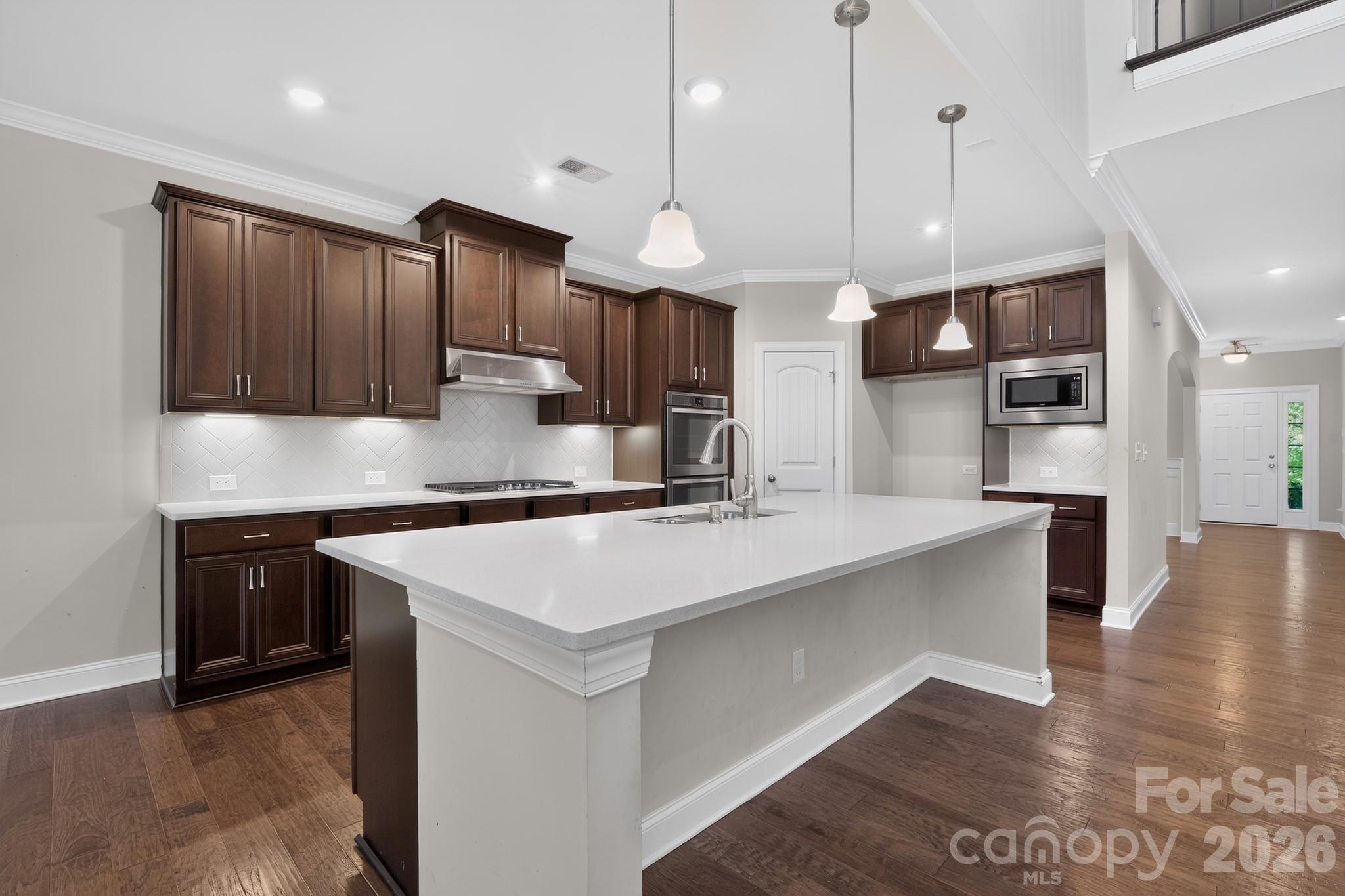 15319 Venezia Lane — Huntersville