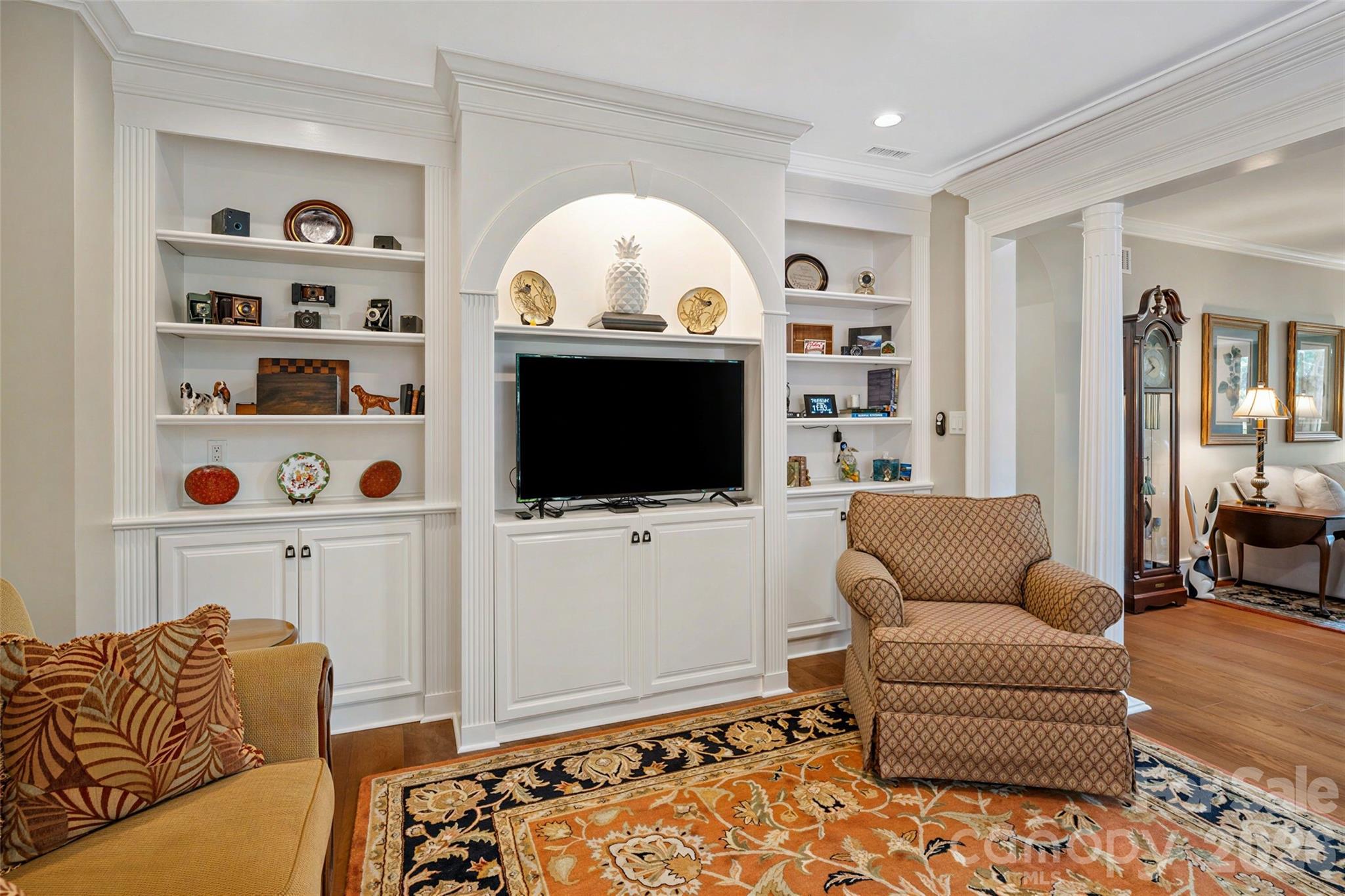 810 Cherokee Road — Charlotte