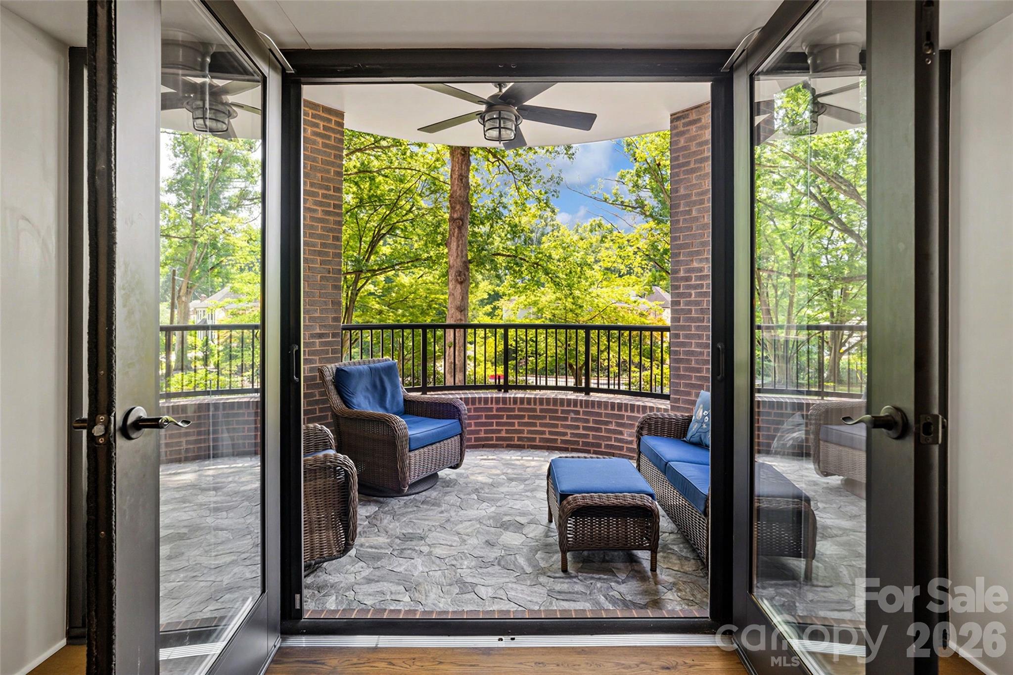 810 Cherokee Road — Charlotte