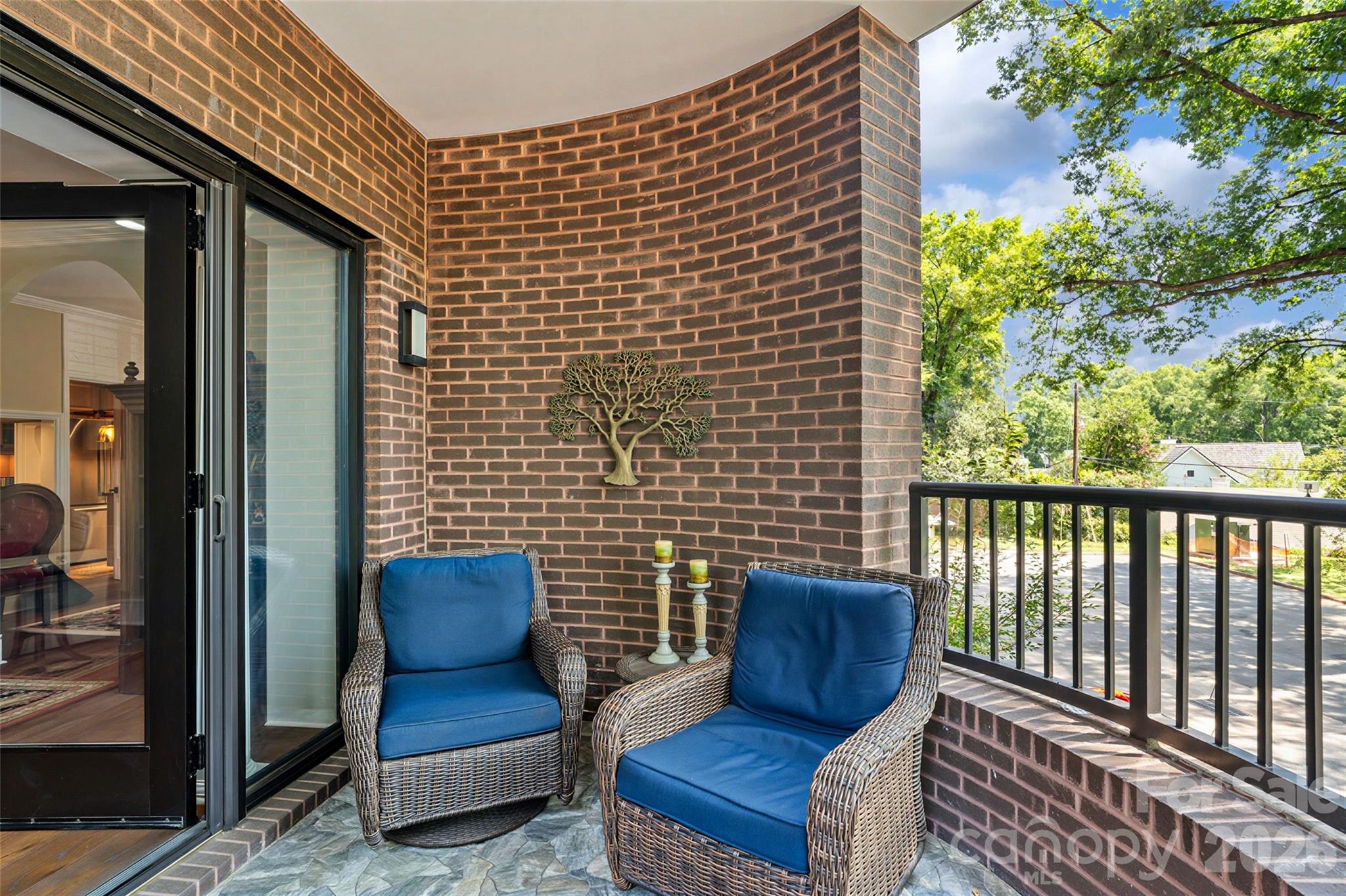 810 Cherokee Road — Charlotte
