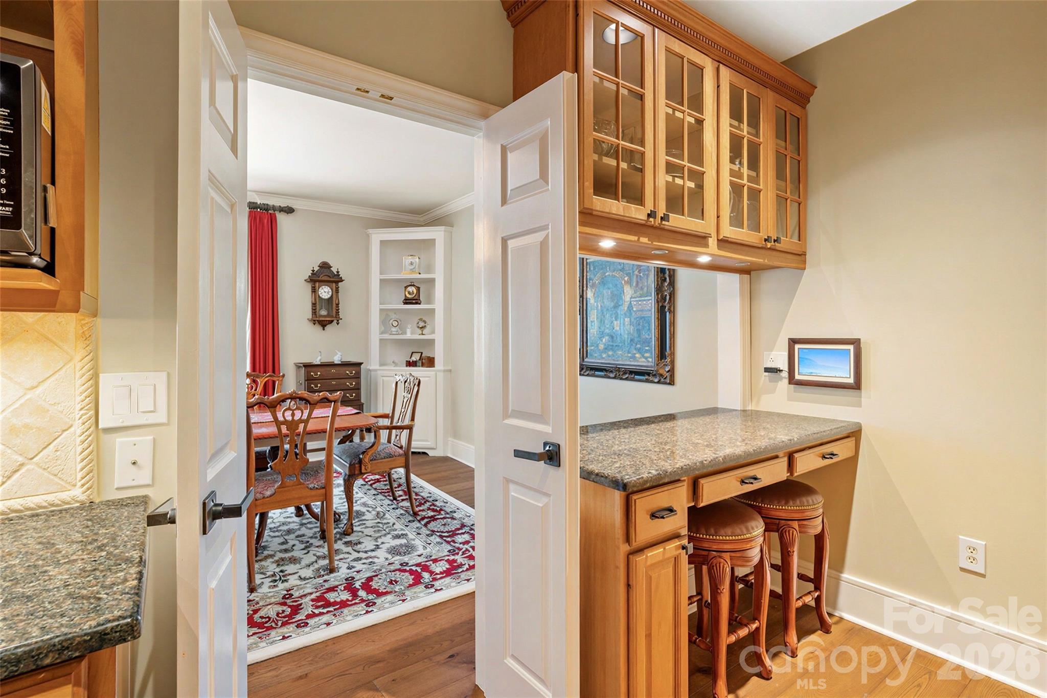 810 Cherokee Road — Charlotte