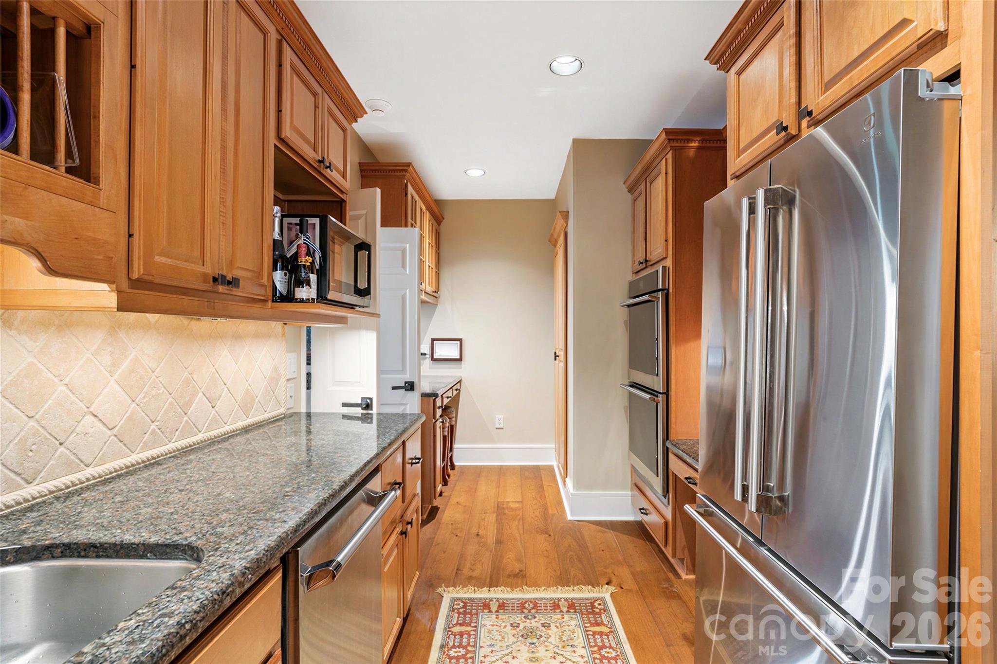 810 Cherokee Road — Charlotte