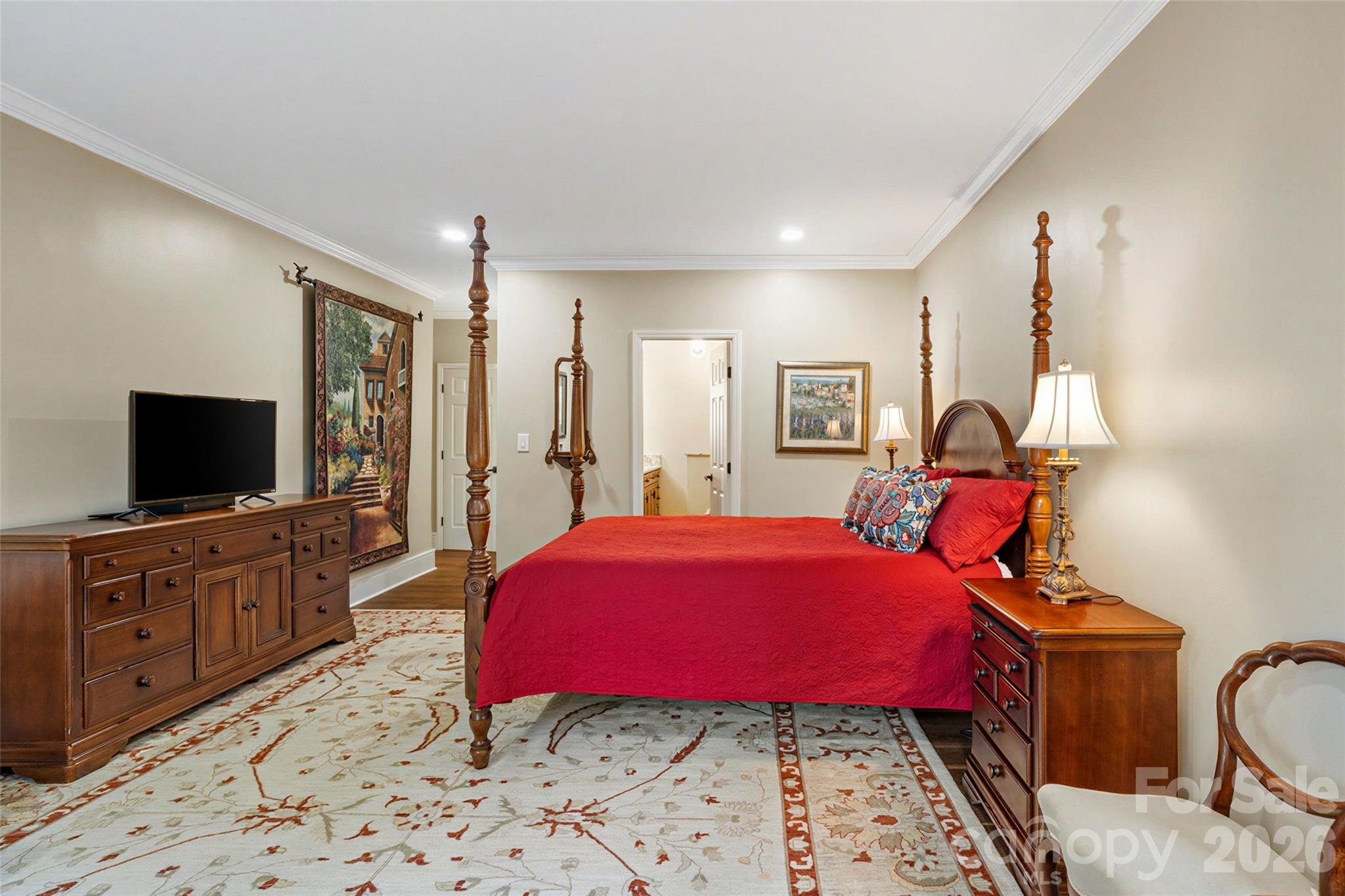 810 Cherokee Road — Charlotte
