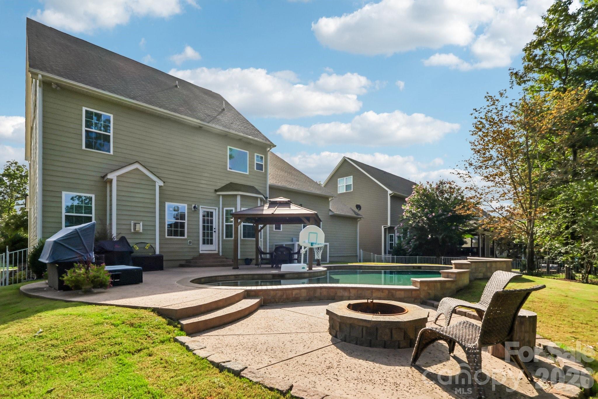 3812 Litchfield Drive — Waxhaw