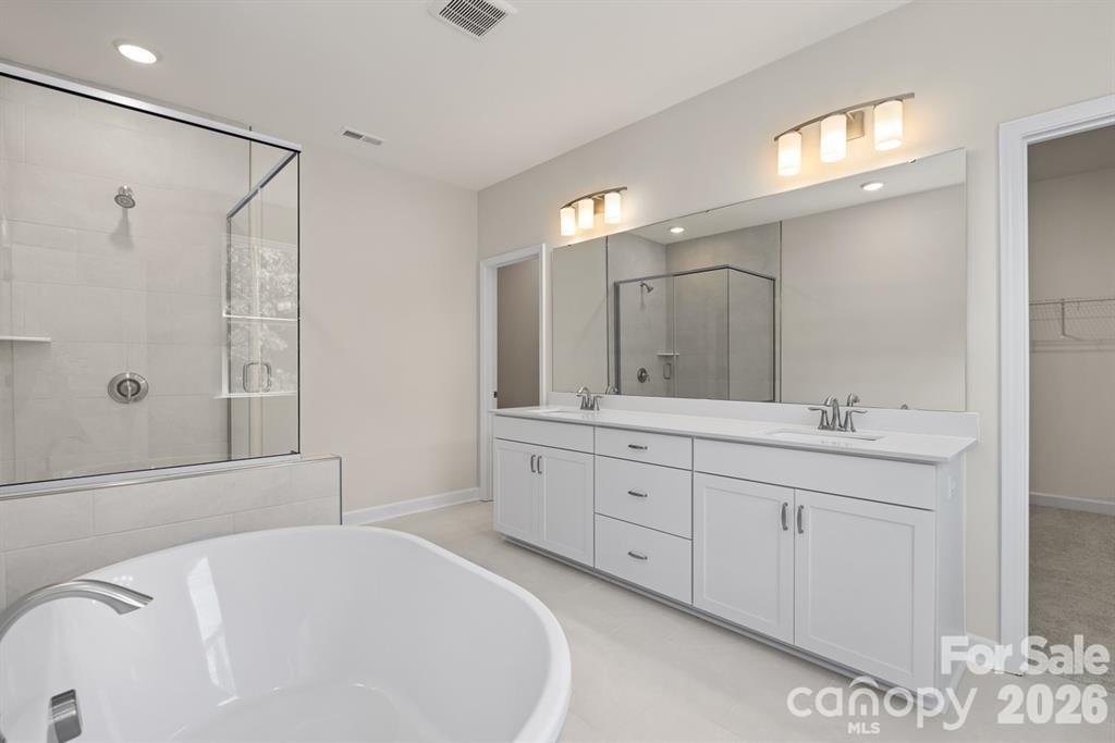 2941 audubon Ridge #28 — Belmont