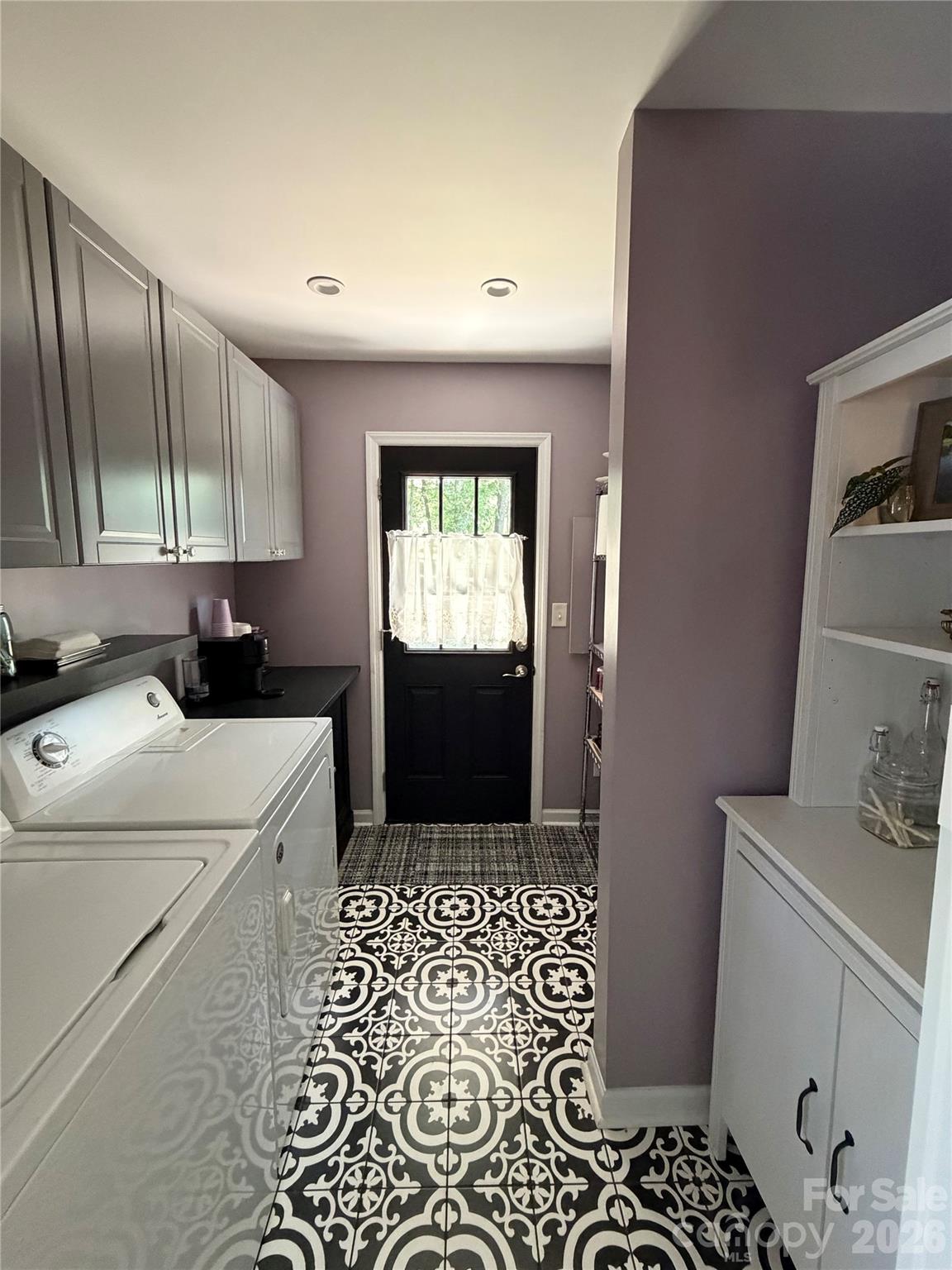 8929 Gamesford Drive — Charlotte