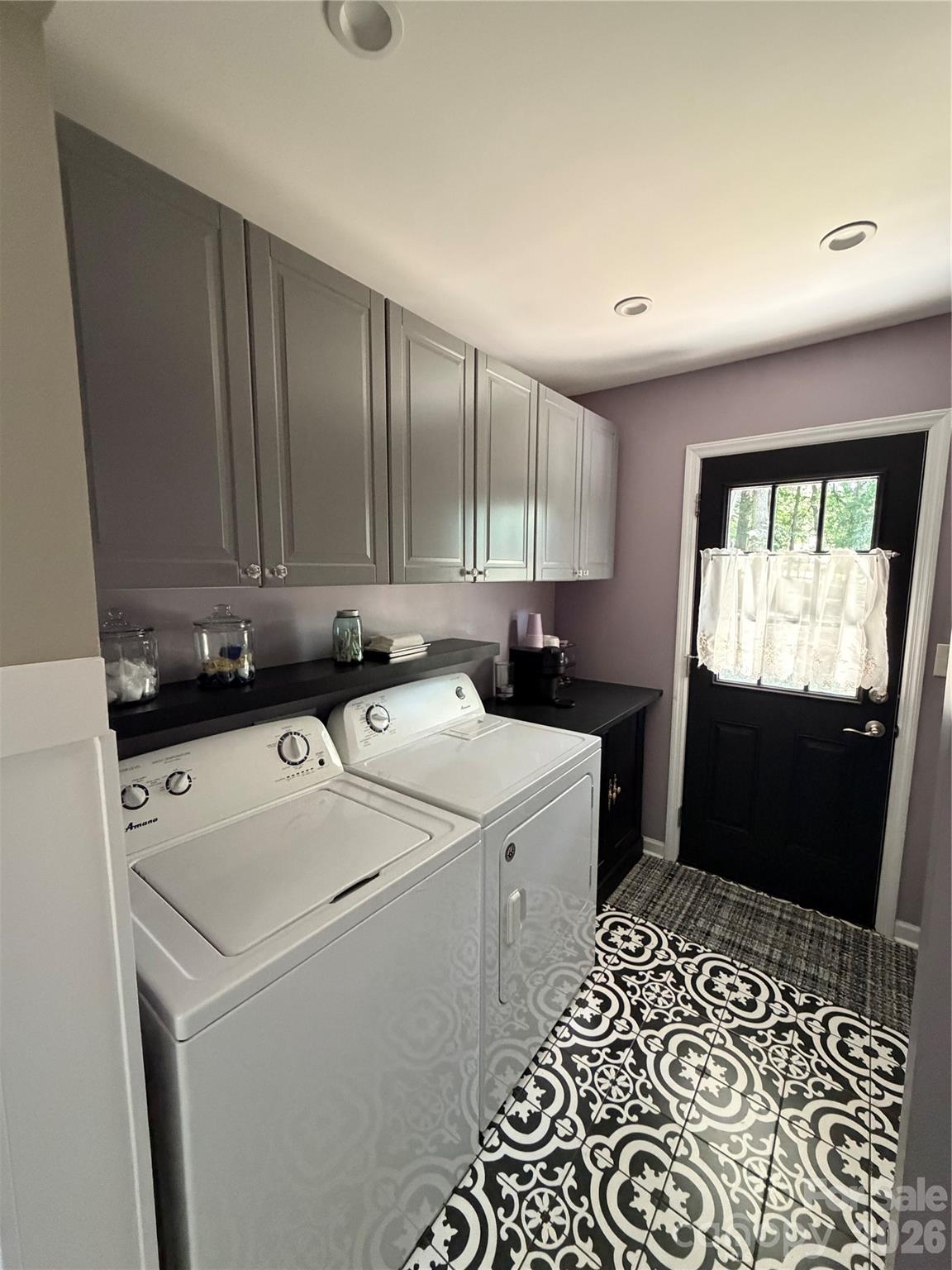 8929 Gamesford Drive — Charlotte
