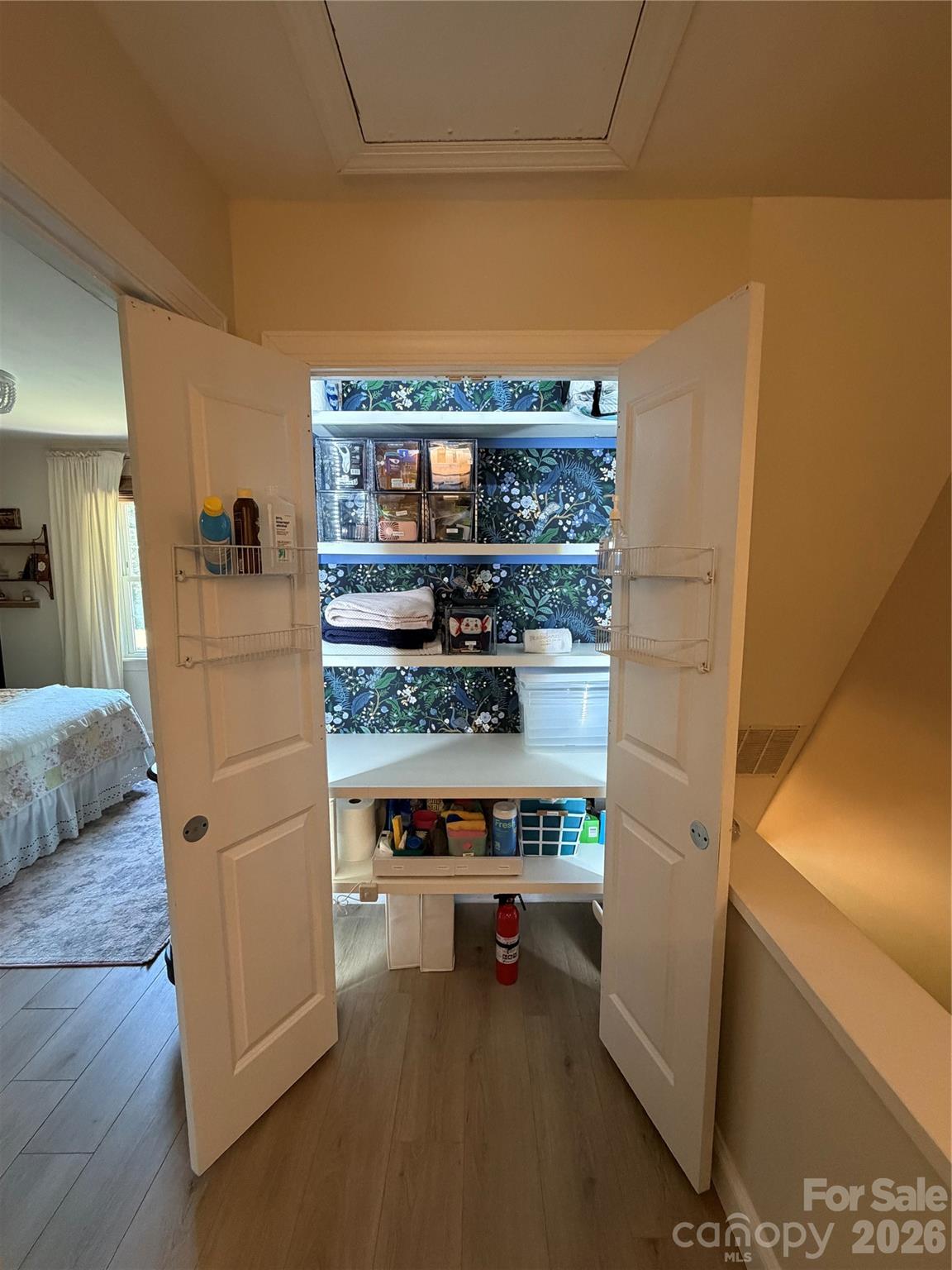 8929 Gamesford Drive — Charlotte