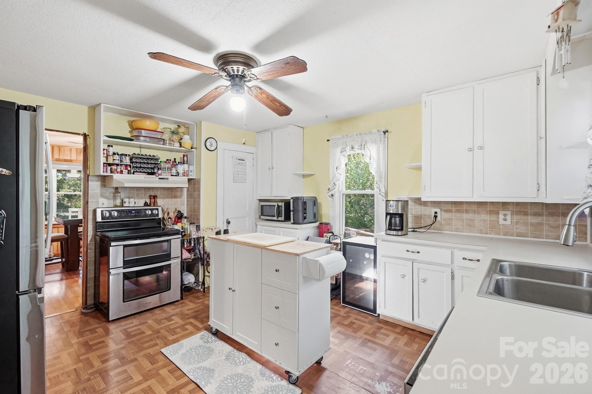 247 German Hill Road — Peachland