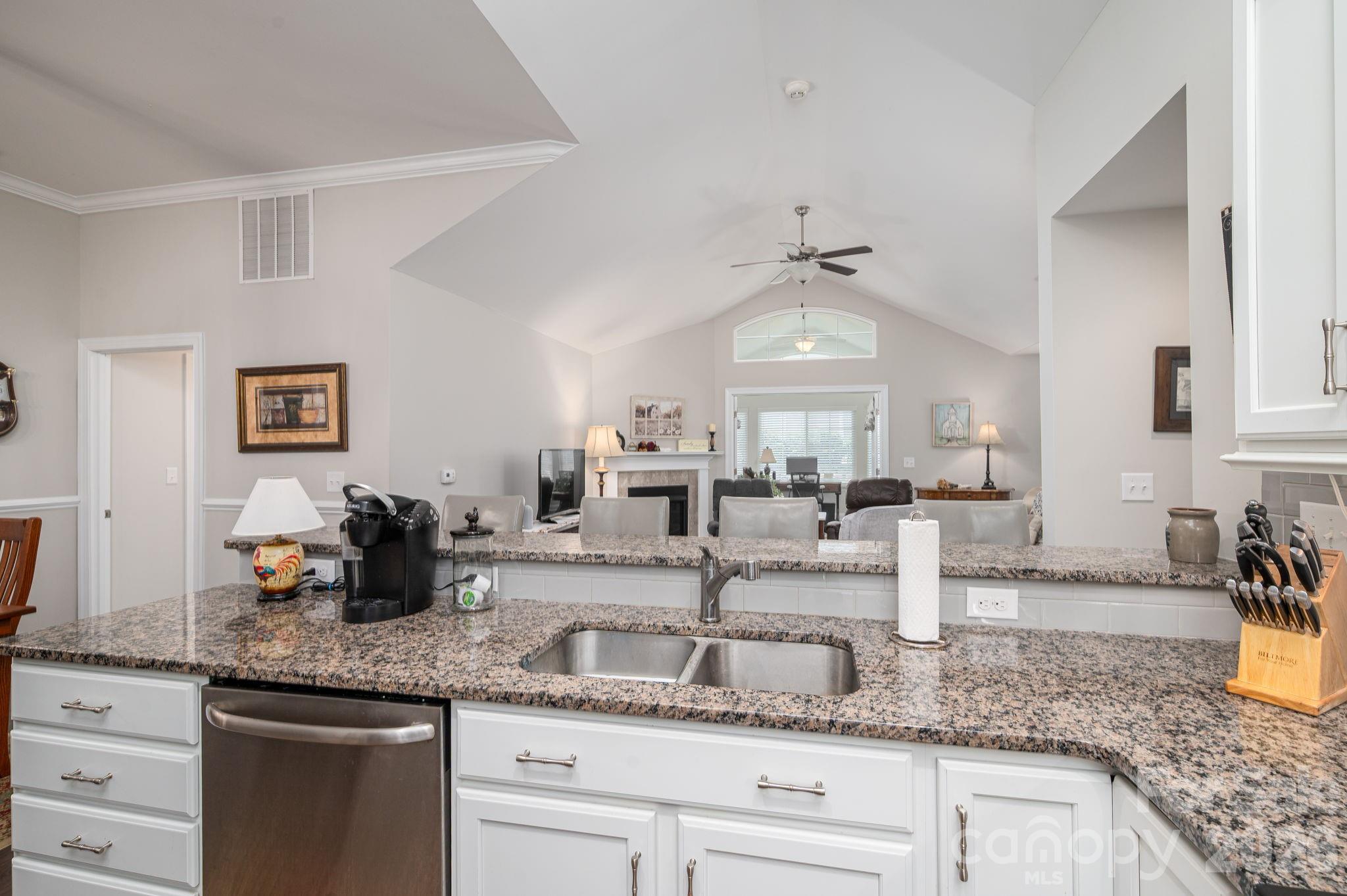 2360 Villa Oaks Court — Gastonia