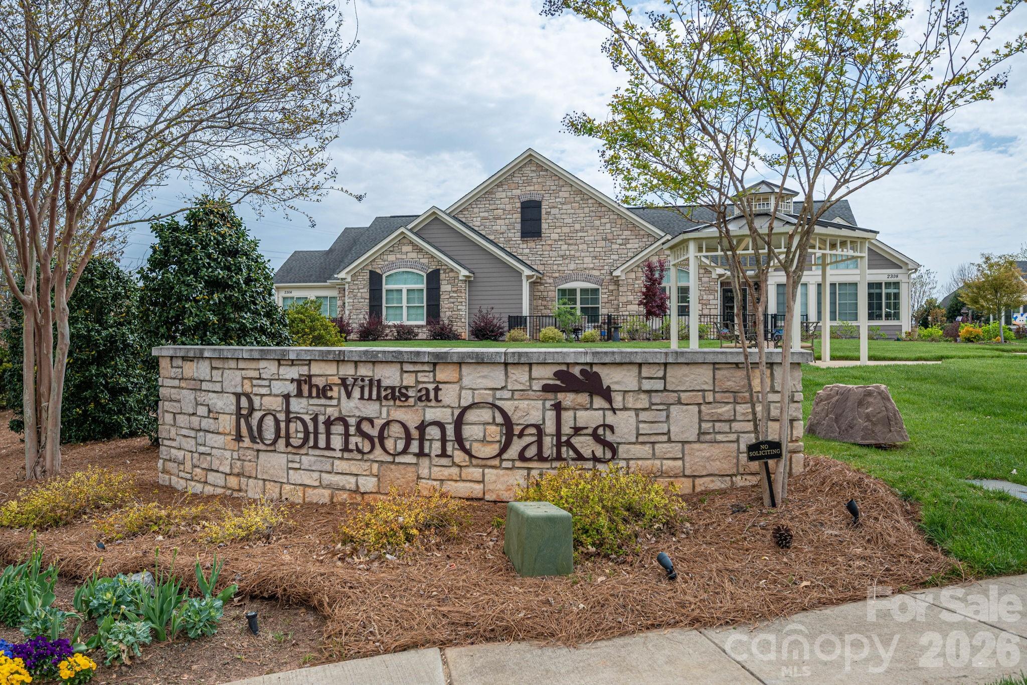 2360 Villa Oaks Court — Gastonia