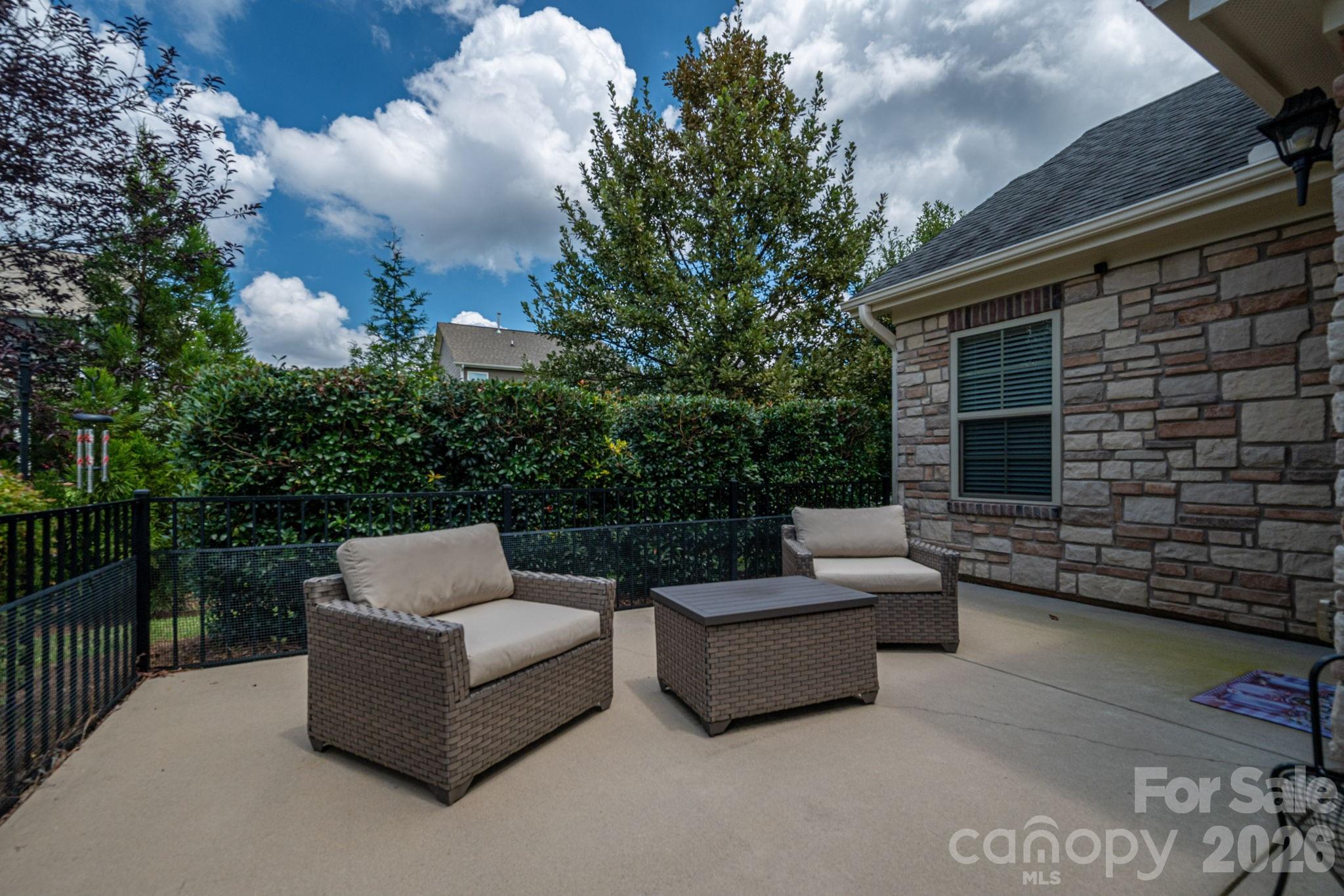 2360 Villa Oaks Court — Gastonia
