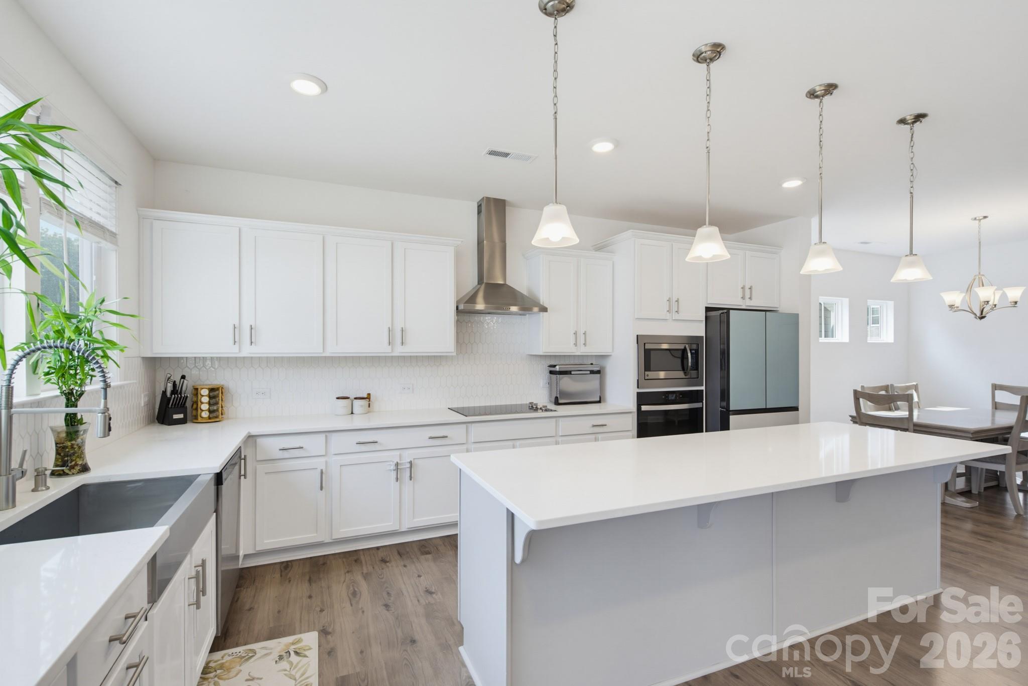 5016 Mooreland Oaks Way — Mount Holly