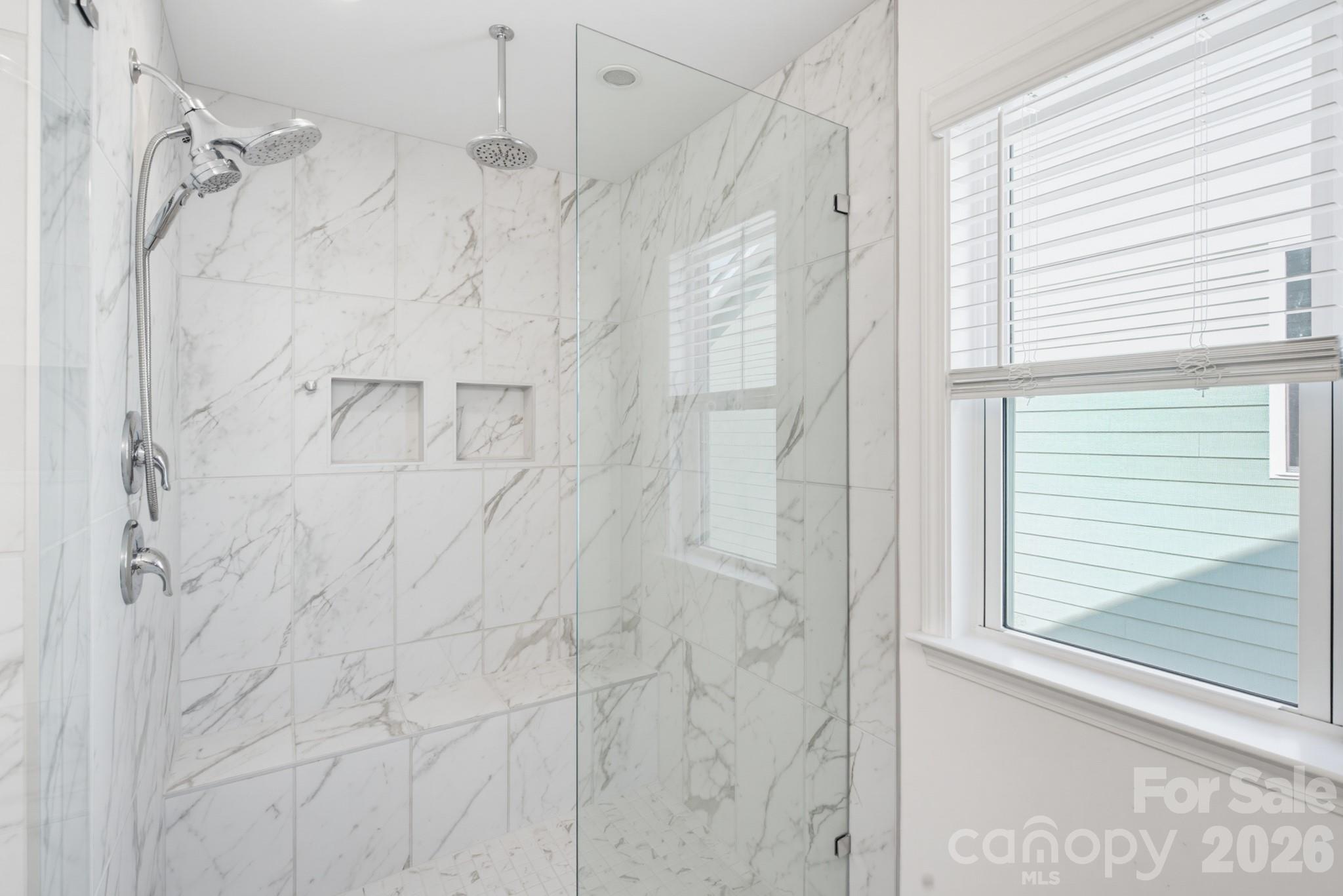 5016 Mooreland Oaks Way — Mount Holly