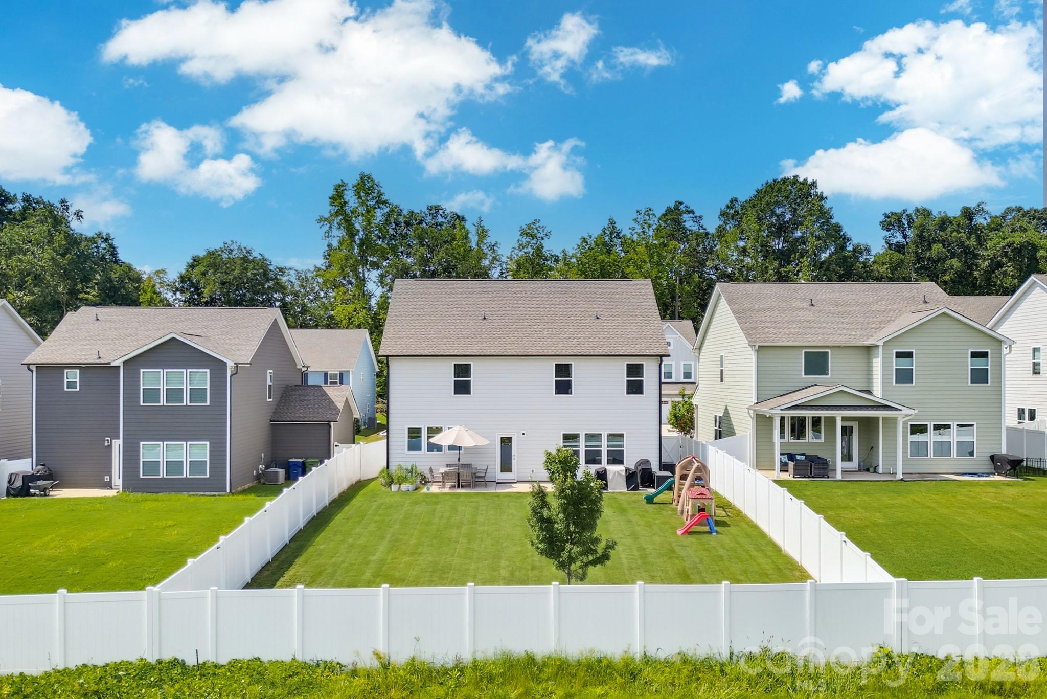 5016 Mooreland Oaks Way — Mount Holly