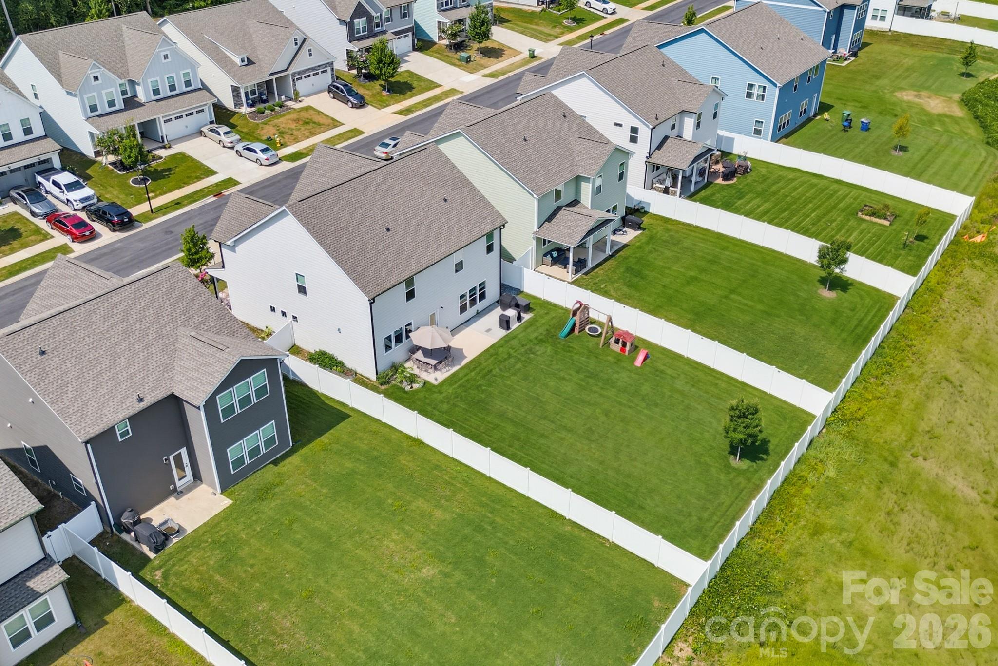 5016 Mooreland Oaks Way — Mount Holly