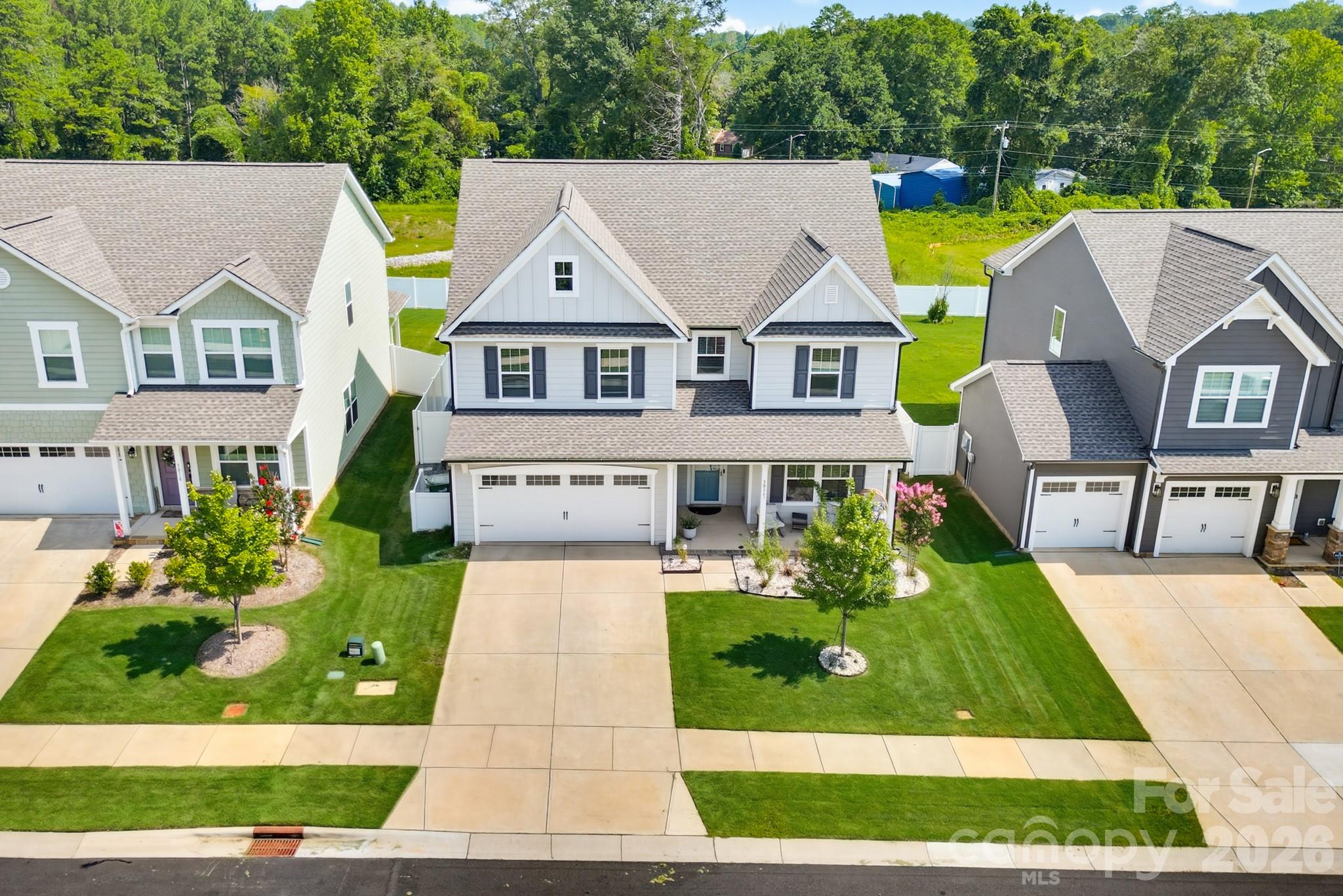 5016 Mooreland Oaks Way — Mount Holly