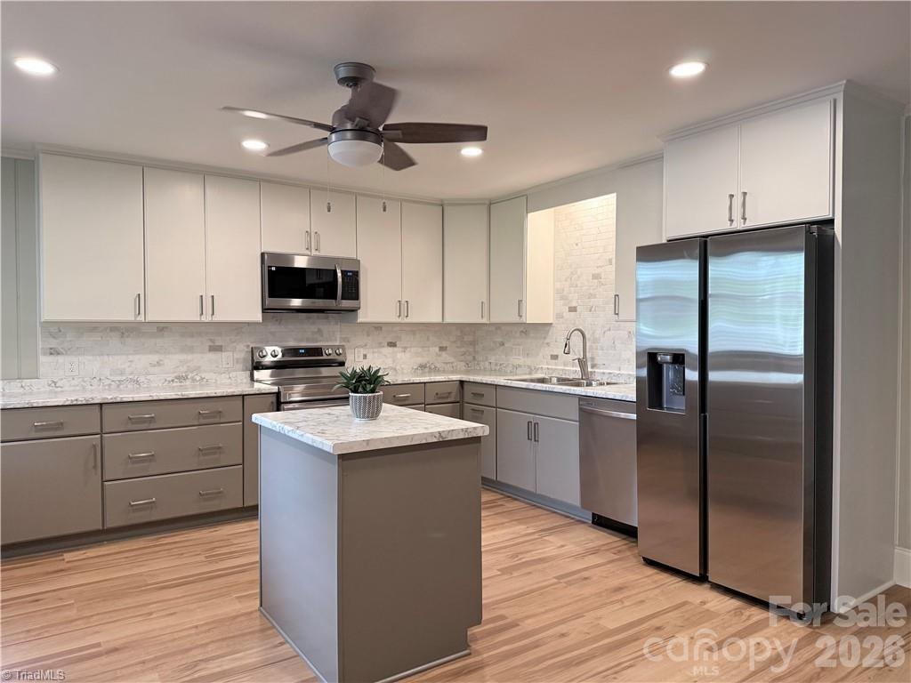323 Western Boulevard — Lexington