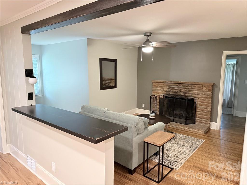 323 Western Boulevard — Lexington
