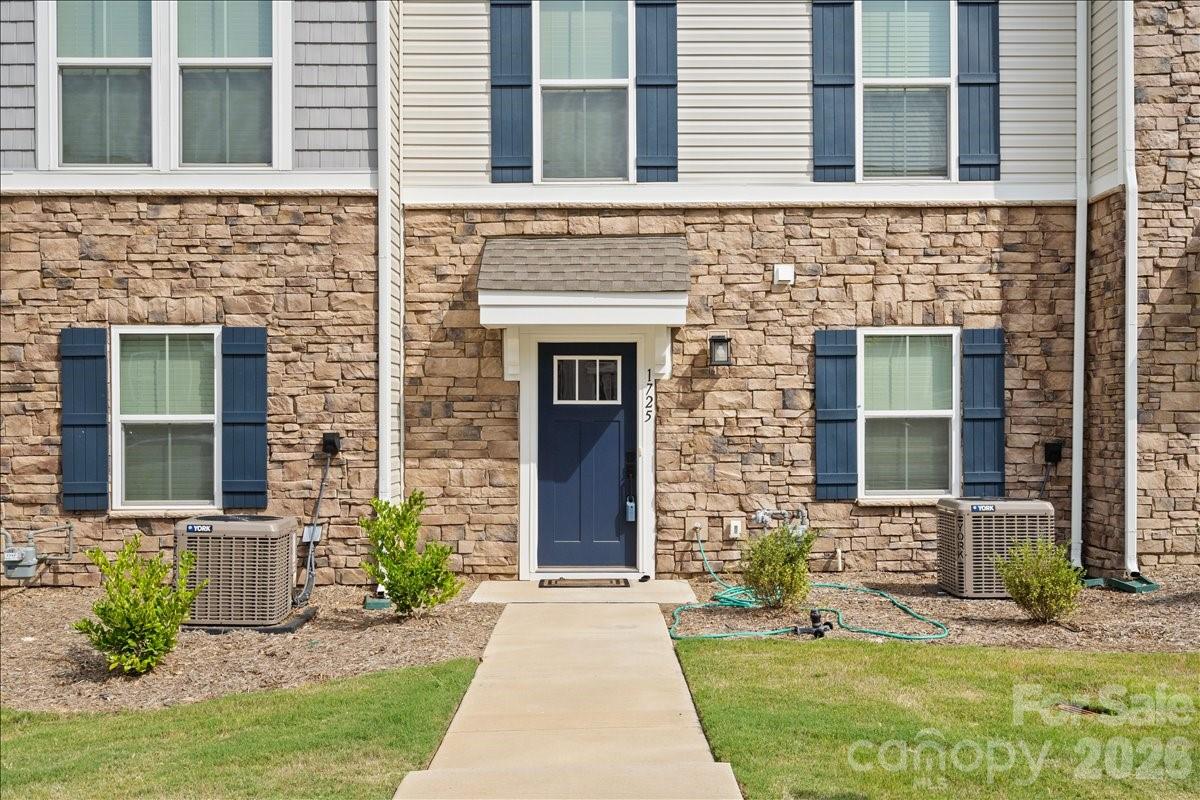 1725 Aspire Street — Charlotte