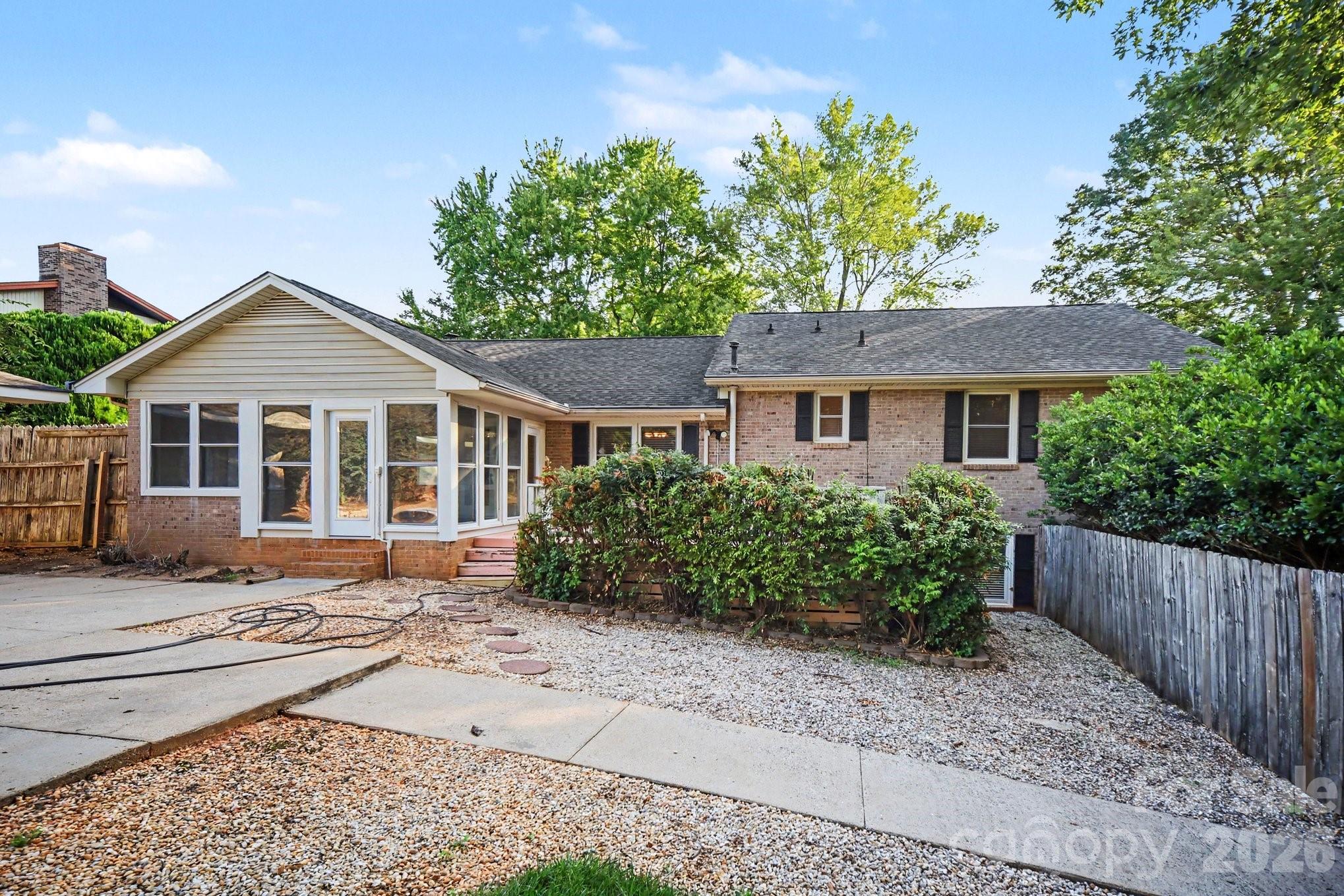 105 Windsong Court — Gastonia
