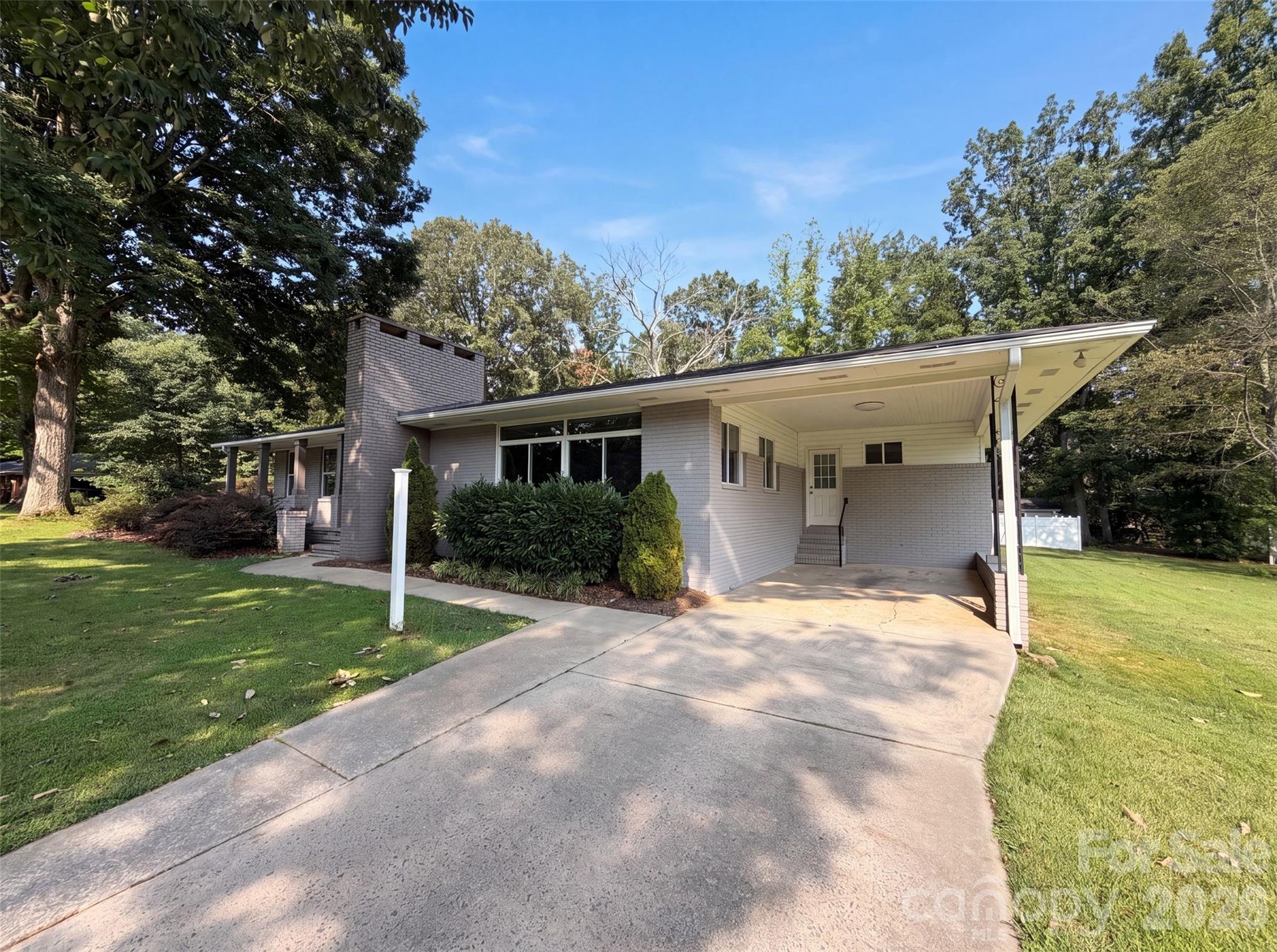 1605 Auten Road — Gastonia