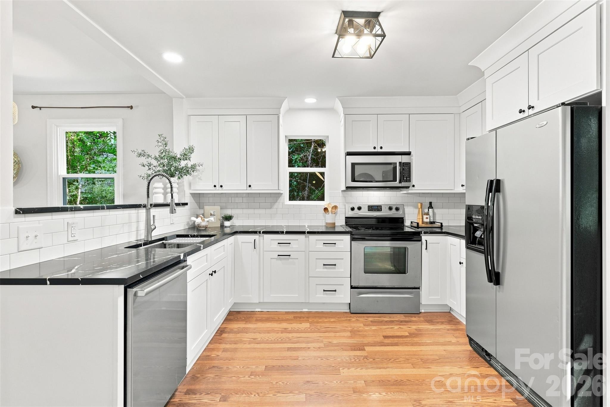 1815 Arnold Drive — Charlotte