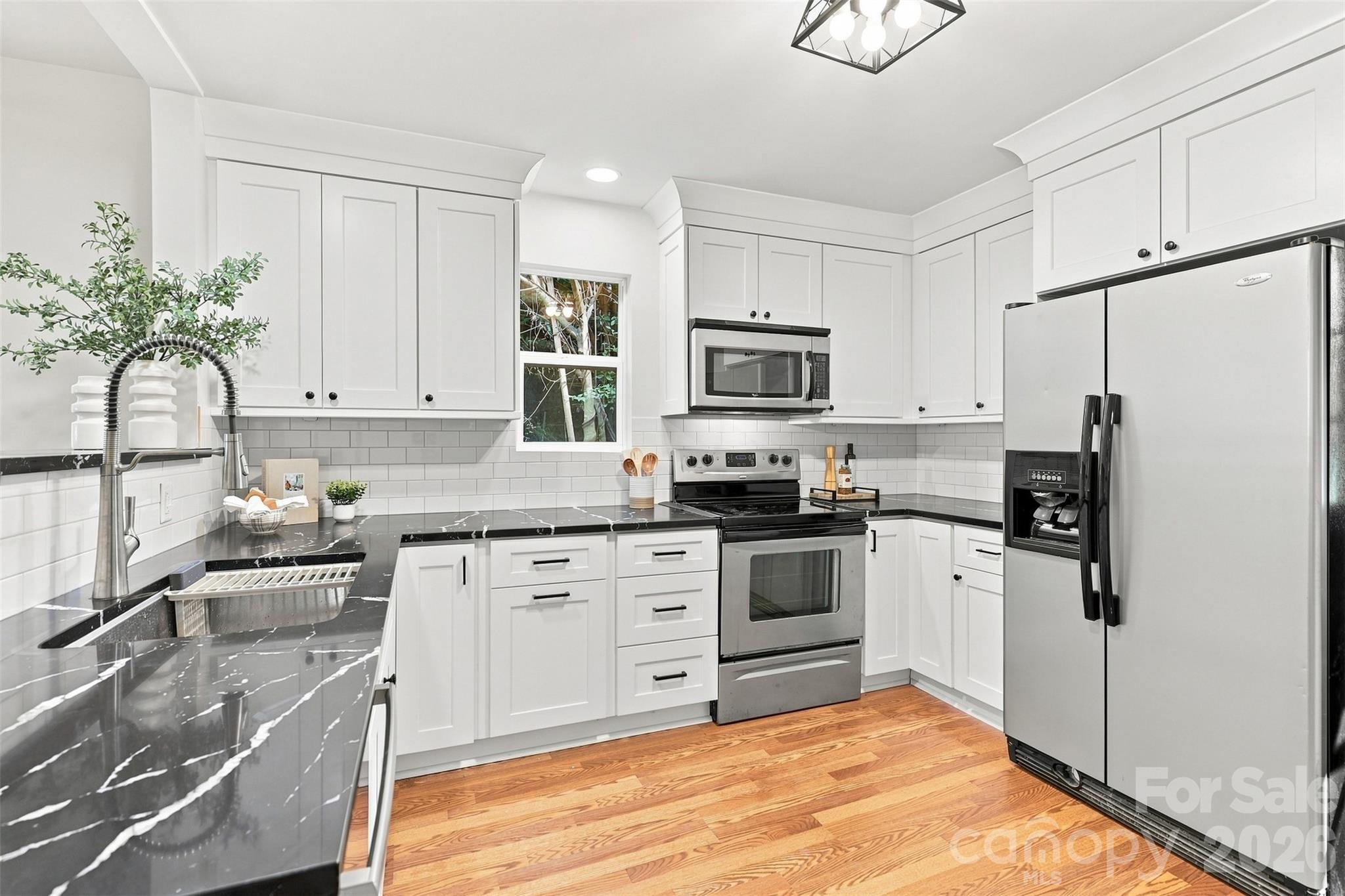 1815 Arnold Drive — Charlotte