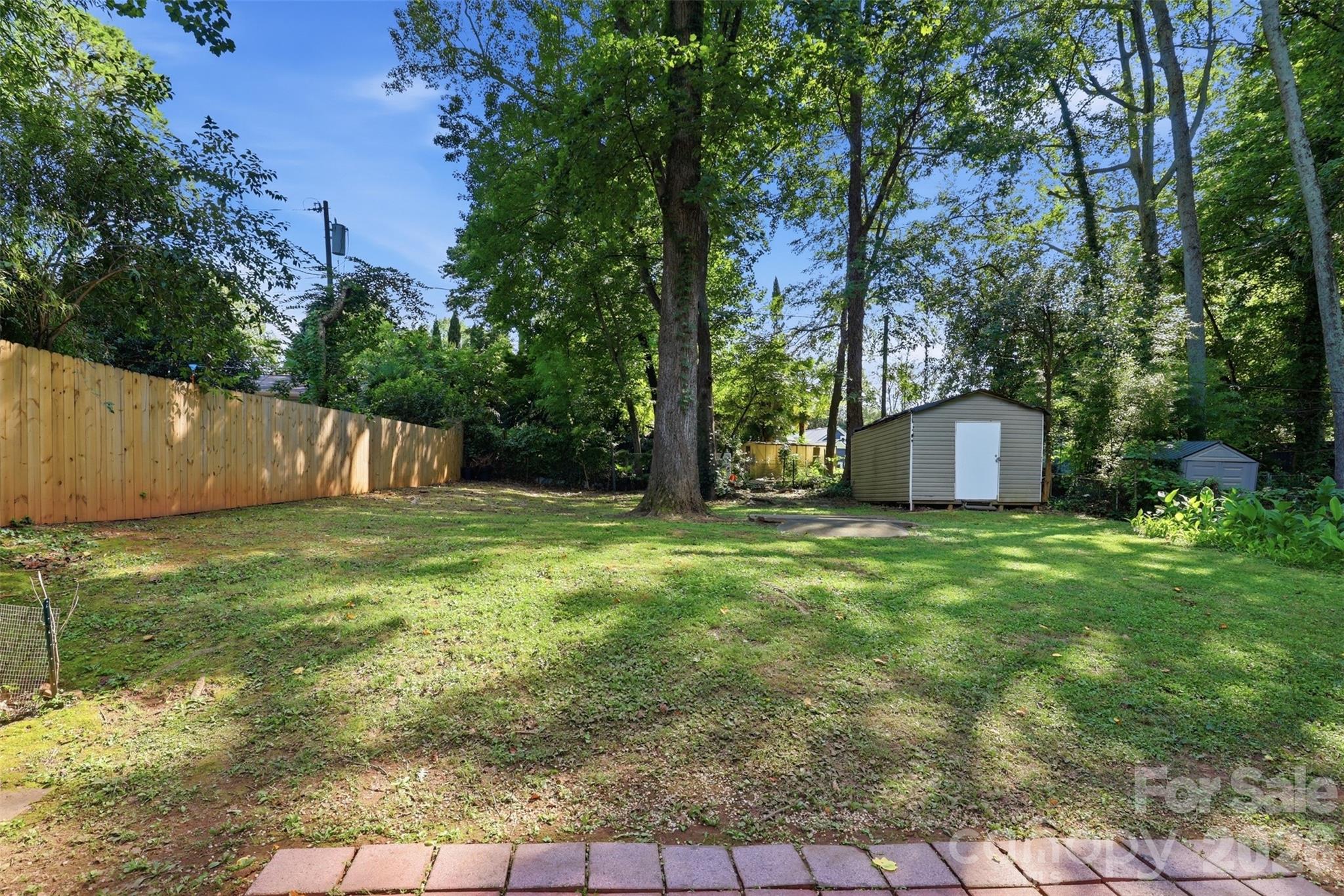 1815 Arnold Drive — Charlotte