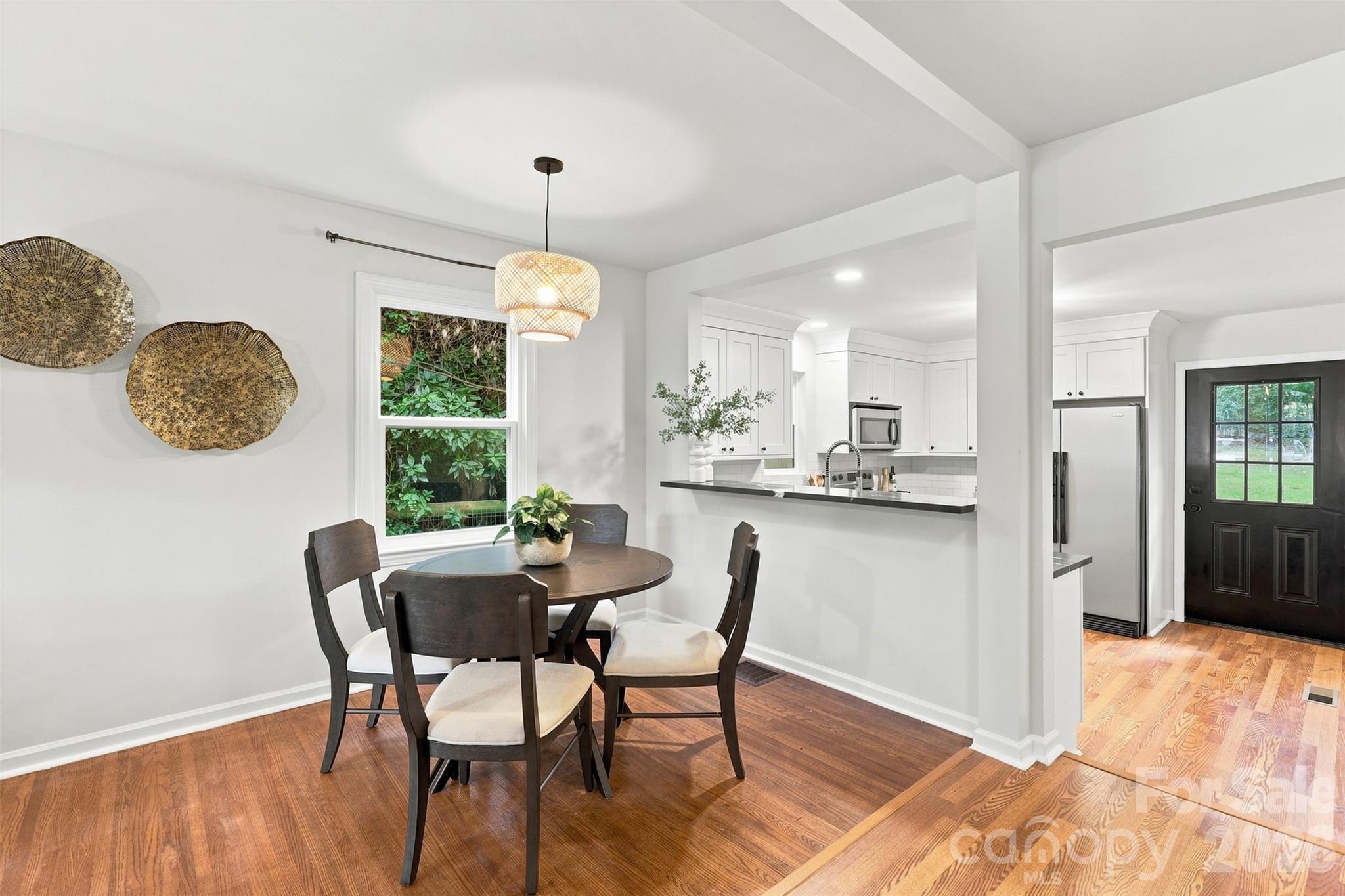 1815 Arnold Drive — Charlotte