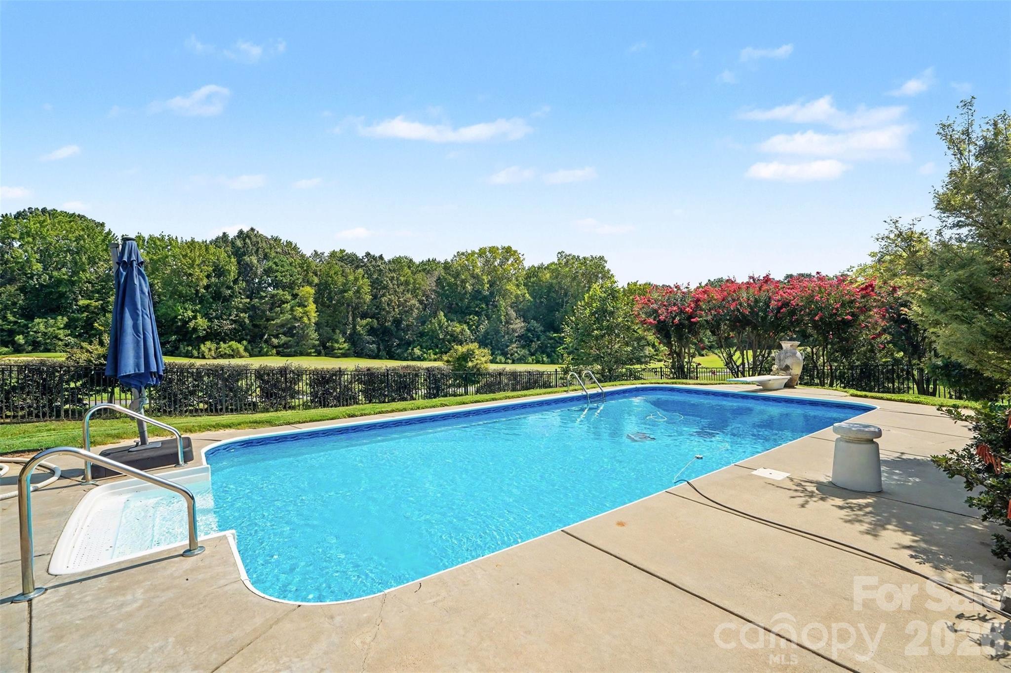 4902 Shannamara Drive — Matthews